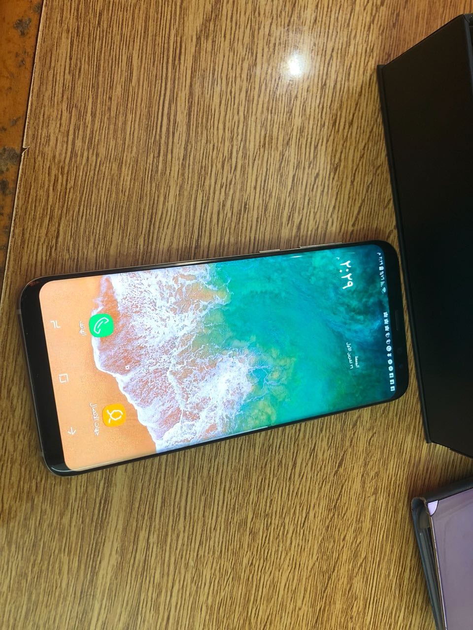 Samsung s8 plus dual sim
لا تنسَ أنك شاهدت هذا الإعلان في عنكبوت
اس 8 بلاس خطين مش خط لون غول...