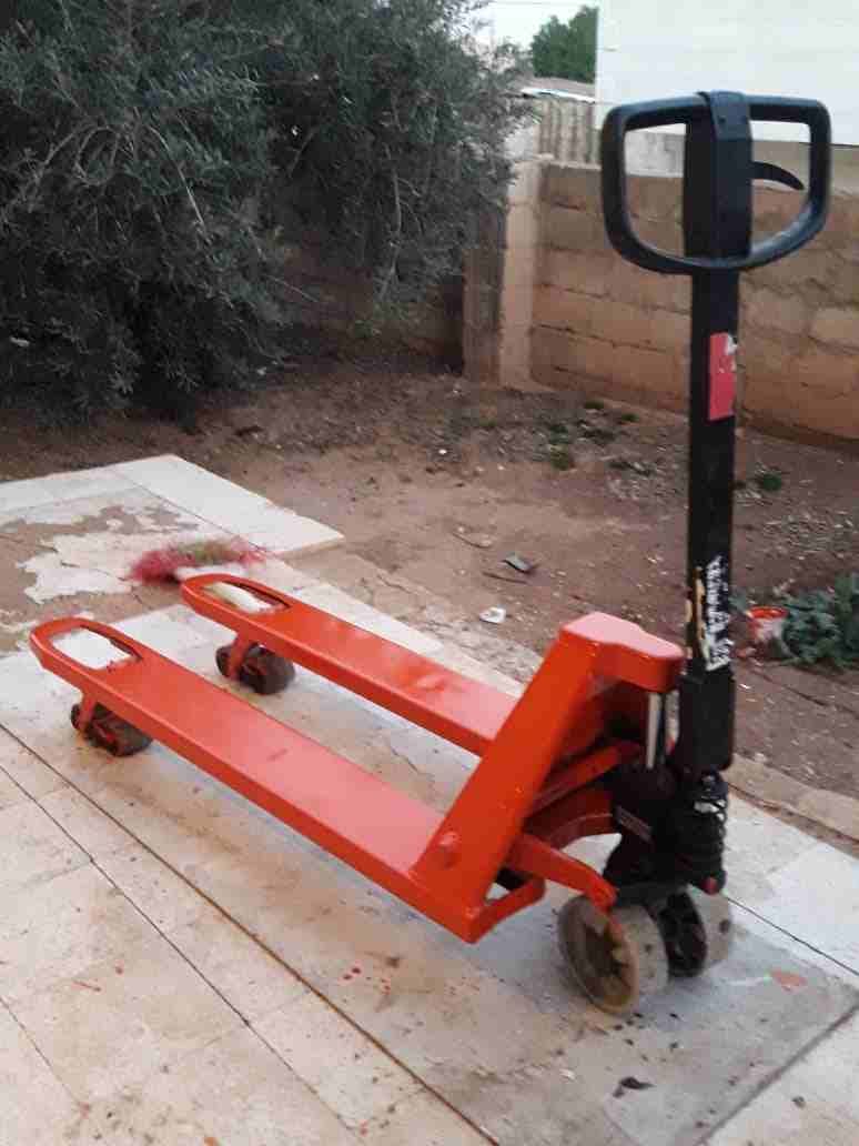 جك جك
لا تنسَ أنك شاهدت هذا الإعلان في عنكبوت
جك جك
------------...