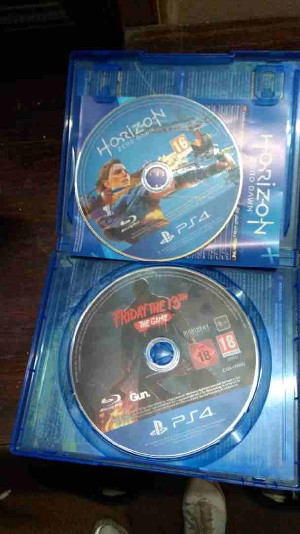 PS4 1000 GIGA للبيع فقط
لا تنسَ أنك شاهدت هذا الإعلان في عنكبوت
الجهاز نضيف جدا معاه ايد وحدة اصل...