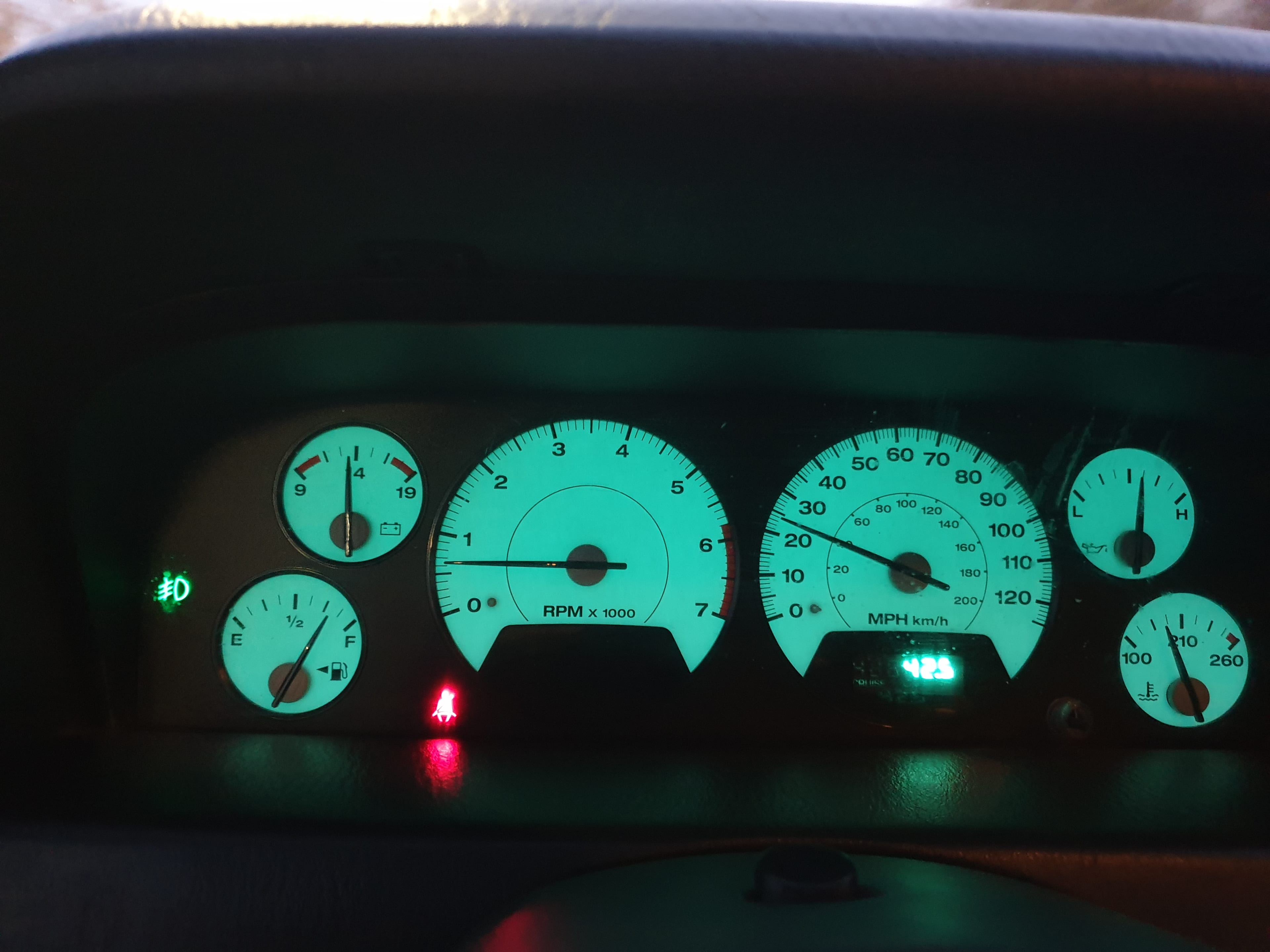 JEEP GRAND CHEROKEE 2004
لا تنسَ أنك شاهدت هذا الإعلان في عنكبوت
Jeep grand cherokee 2004
ove...