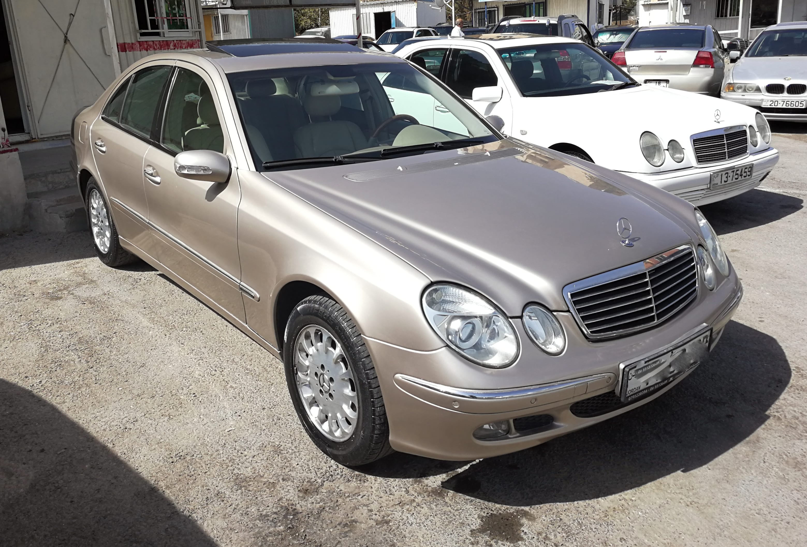 مرسيدس E200 2003 فل مع فتحة
لا تنسَ أنك شاهدت هذا الإعلان في عنكبوت
**البيع بداعي التجارة
**غ...