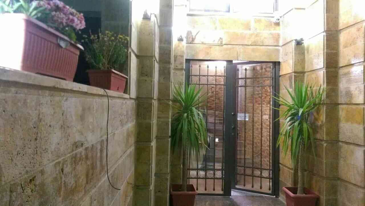 ستوديو مفروش فرش فاخر للايجار بجانب باصات فيلادلفيا الاسعار من 180~280
لا تنسَ أنك شاهدت هذا الإعلان في عنكبوت...