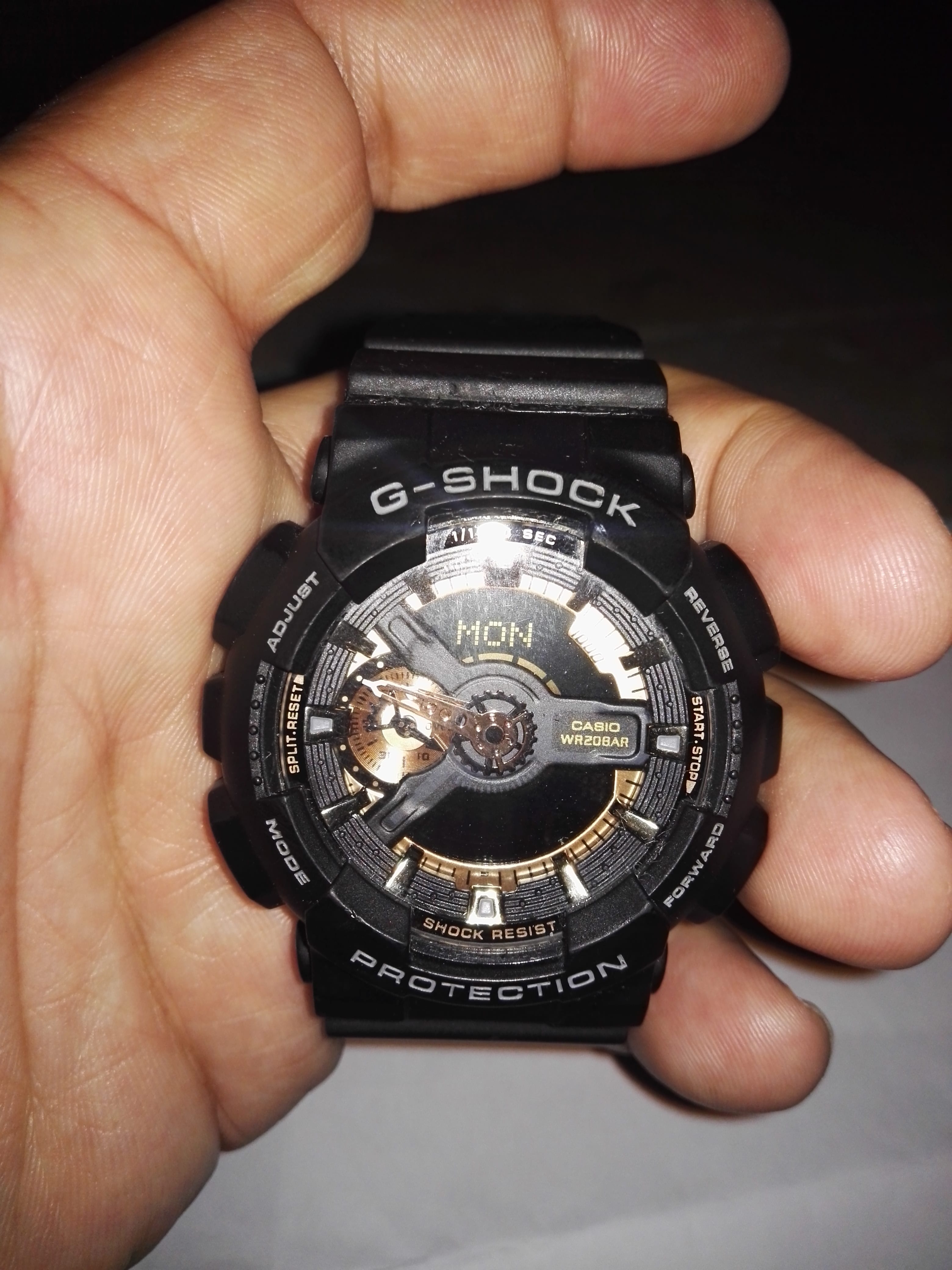 جي شوك كاسيو CASIO G_SHOCK GA110RG
لا تنسَ أنك شاهدت هذا الإعلان في عنكبوت
SEMI ORIGINAL G_SH...