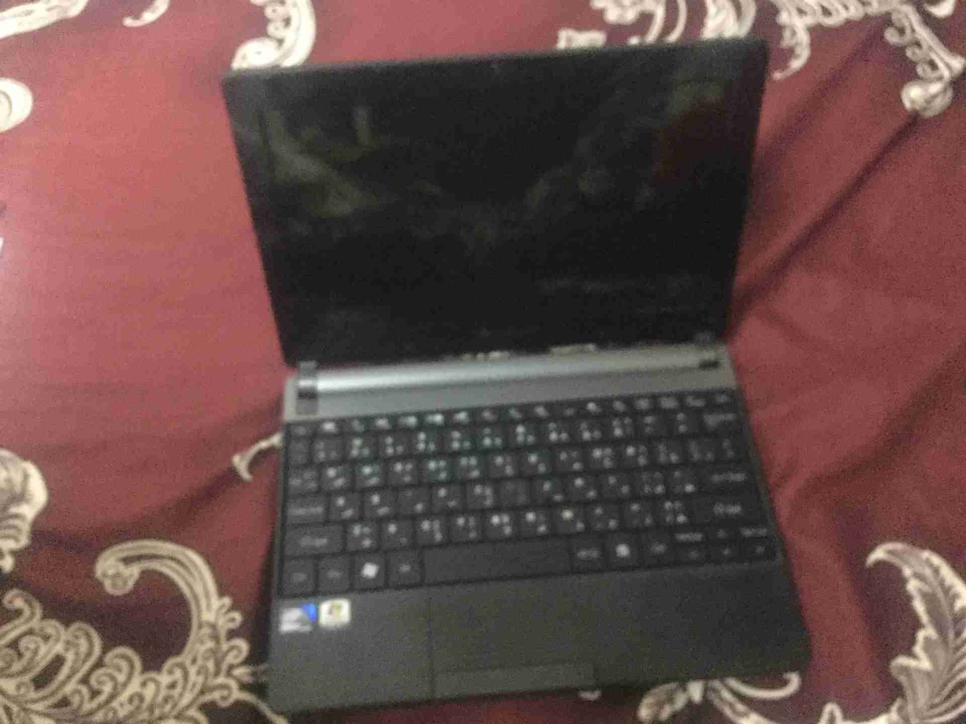Gateway LT4010U Netbook للبيع كاش فقط
لا تنسَ أنك شاهدت هذا الإعلان في عنكبوت
الجهاز شغال تما...