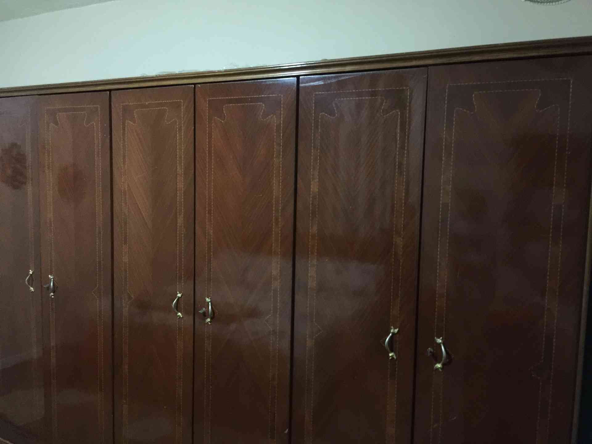 عفش بيت كامل للبيع وحسب الصور المرفقة
لا تنسَ أنك شاهدت هذا الإعلان في عنكبوت
غرفة ضيوف وصالو...