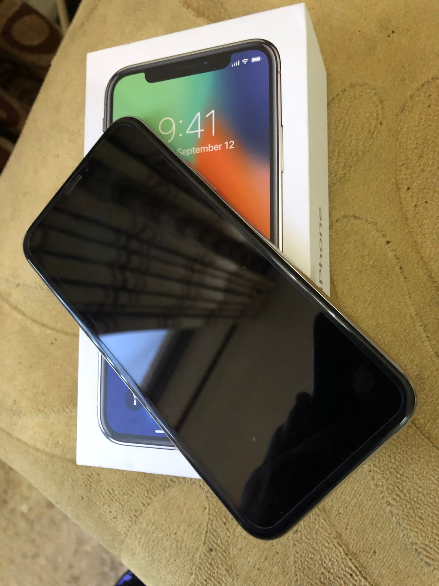 ايفون x 64g
لا تنسَ أنك شاهدت هذا الإعلان في عنكبوت
بحالة ممتازة جداااا
للبيع فقط
كفالته شغا...