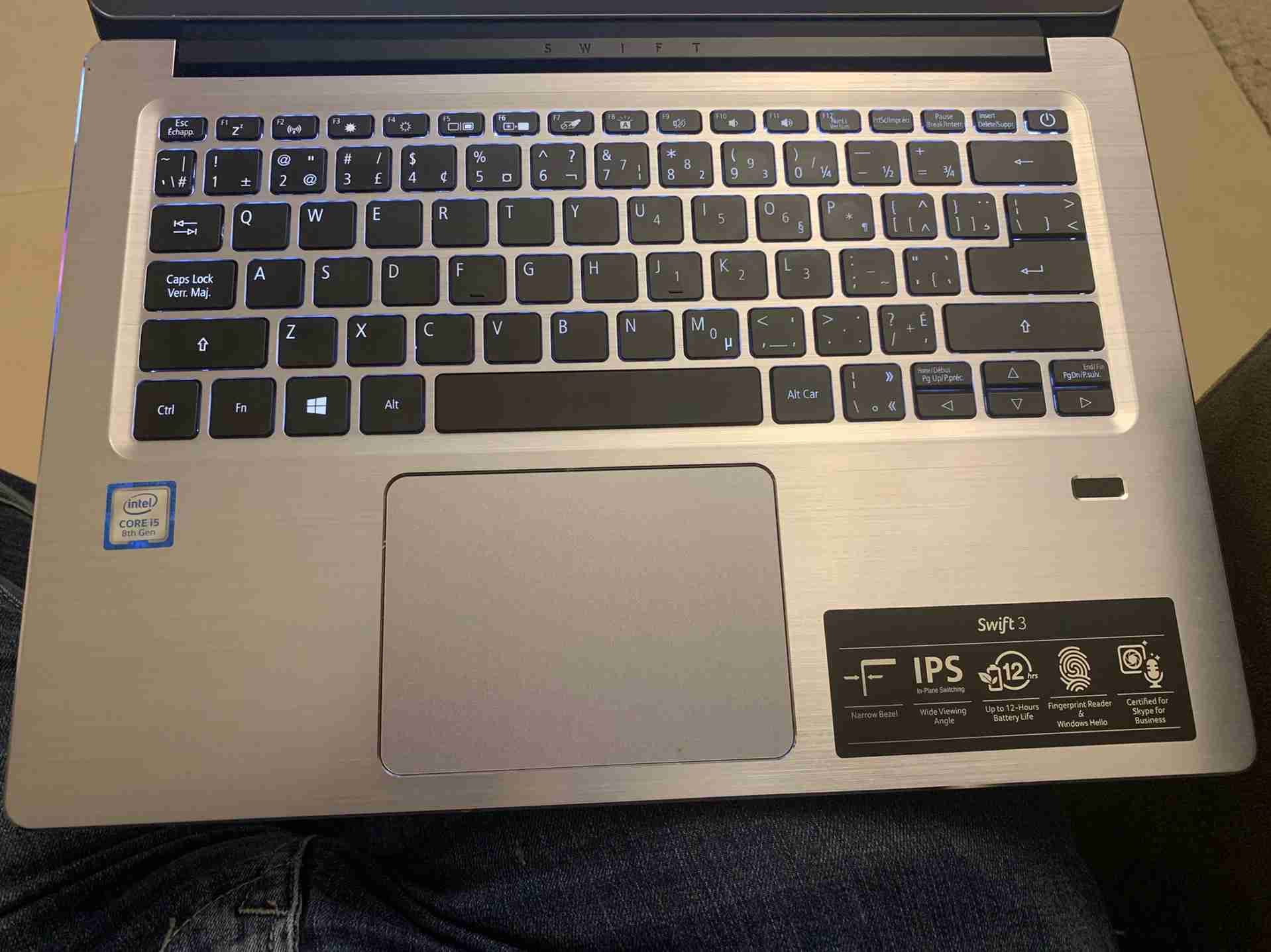Acer Swift 3 Sf314-54-552V Core i5 quad core 8th Generation CPU MFG Date ( 20/8/2018)
لا تنسَ أنك شاهدت هذا الإعلان في عنكبوت...