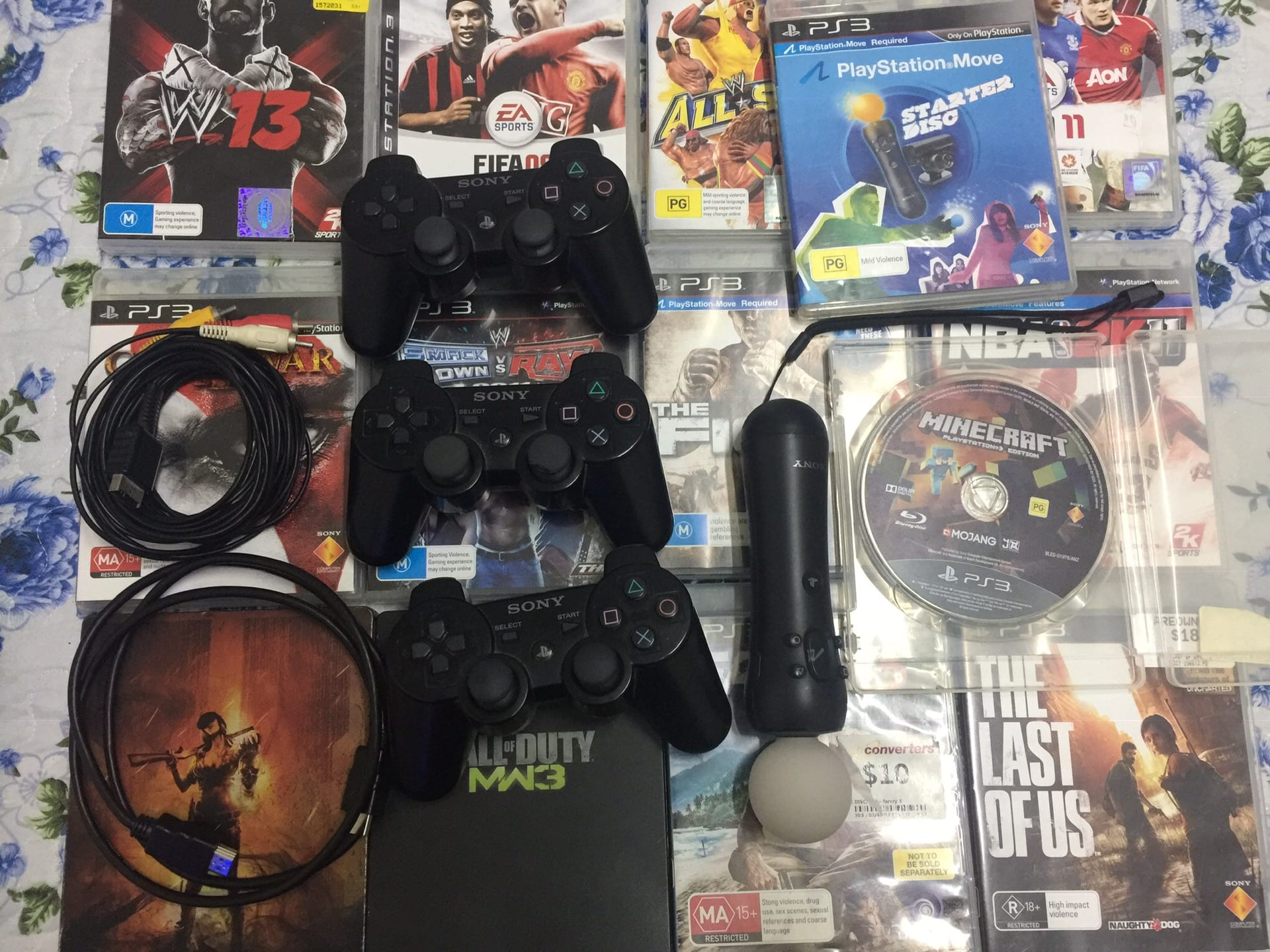 ps3 used 320G for sale بلايستيشن 3 للبيع مع عدة ومجموعة سيديات 3
لا تنسَ أنك شاهدت هذا الإعلان في عنكبوت...