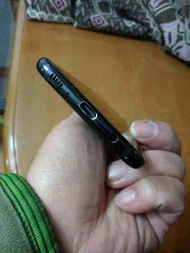 للبدل على S7 edge
لا تنسَ أنك شاهدت هذا الإعلان في عنكبوت
الجهاز Samsung Galaxy S8 Plus وقع على ا...