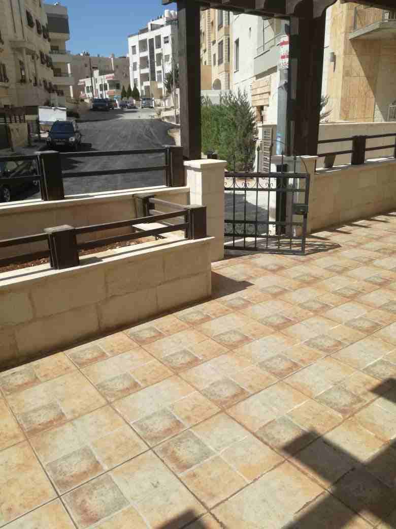 ديرغبار شقه ارضيه لم تسكن 330م حديقه 200م
لا تنسَ أنك شاهدت هذا الإعلان في عنكبوت
#شقه فاخره أرض...