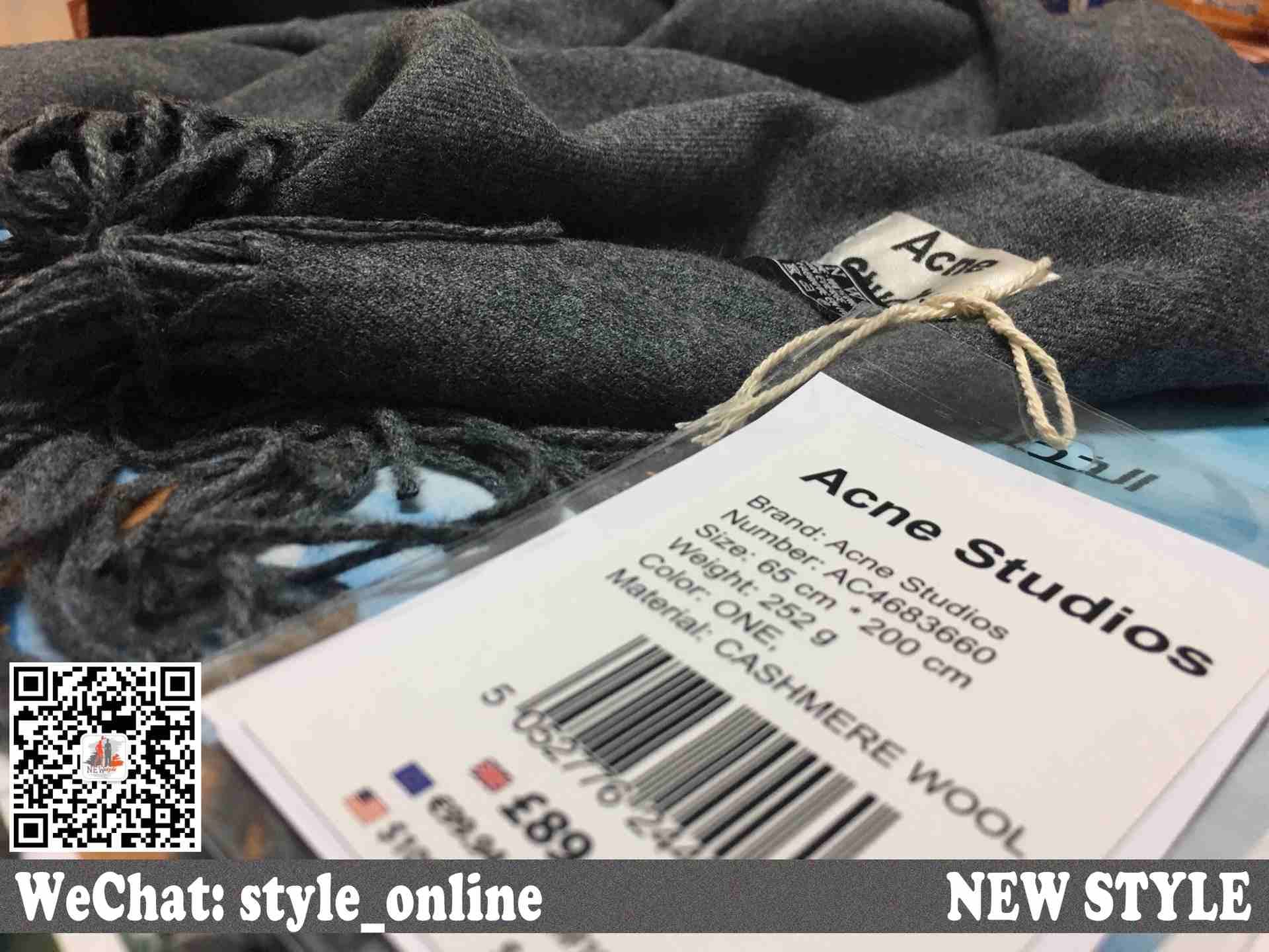 لفحات Acne Studios الإيطالية المشهورة
لا تنسَ أنك شاهدت هذا الإعلان في عنكبوت
لفحات Acne Studios...