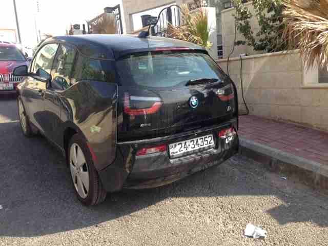 bmw 2015 i3 بنزين و كهرباء
لا تنسَ أنك شاهدت هذا الإعلان في عنكبوت
اصطفاف ذاتي
كمرة
زينون و led...