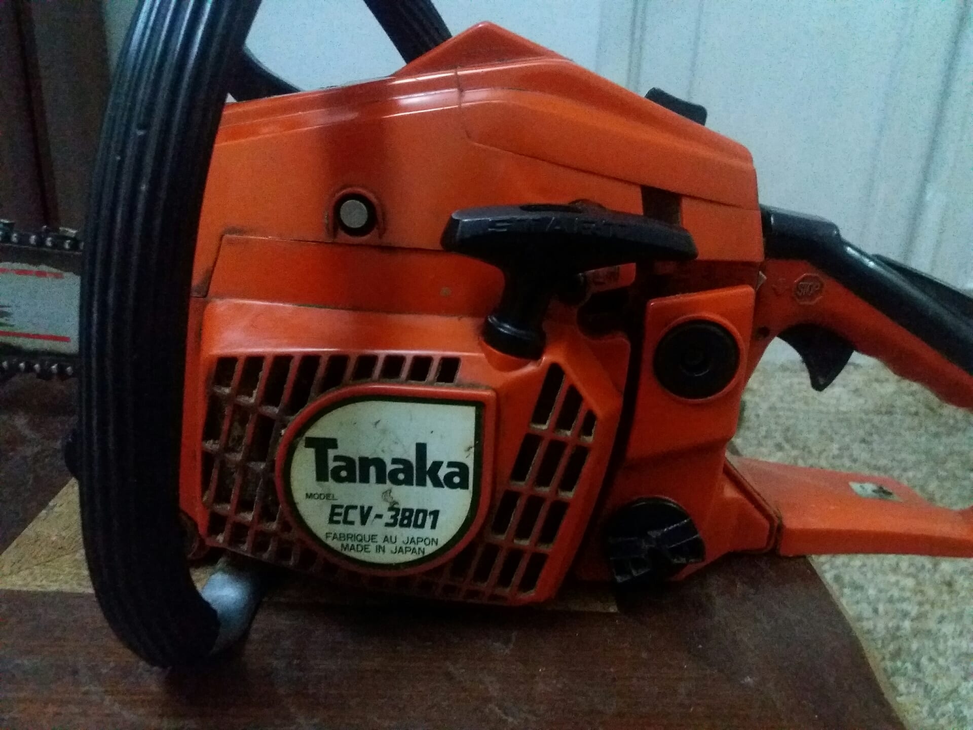 منشار تناكا ياباني
لا تنسَ أنك شاهدت هذا الإعلان في عنكبوت
منشار بنزين نوع تناكا ياباني 100%...