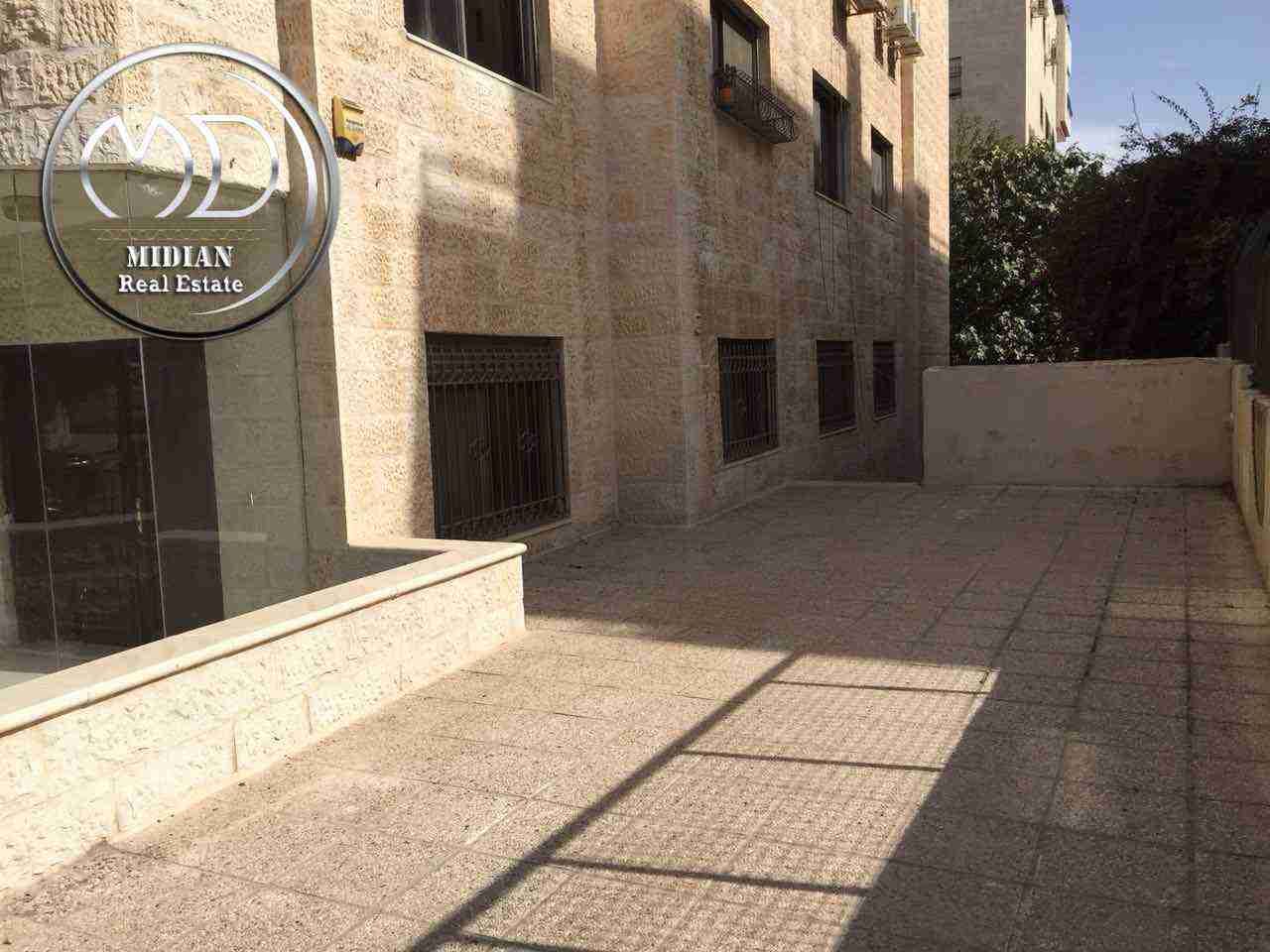 شقه ارضيه دوبلكس 270م للبيع او للايجار ام اذينه خلف زاد الخير
لا تنسَ أنك شاهدت هذا الإعلان في عنكبوت...