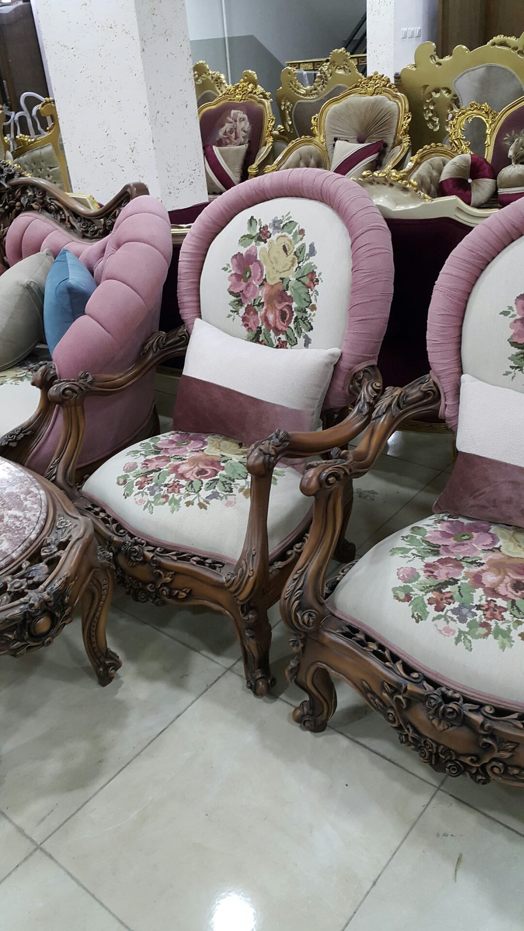 طيبة للمفروشات غرف نوم طقم كنب أحدث الموديلات
لا تنسَ أنك شاهدت هذا الإعلان في عنكبوت
بسم الل...