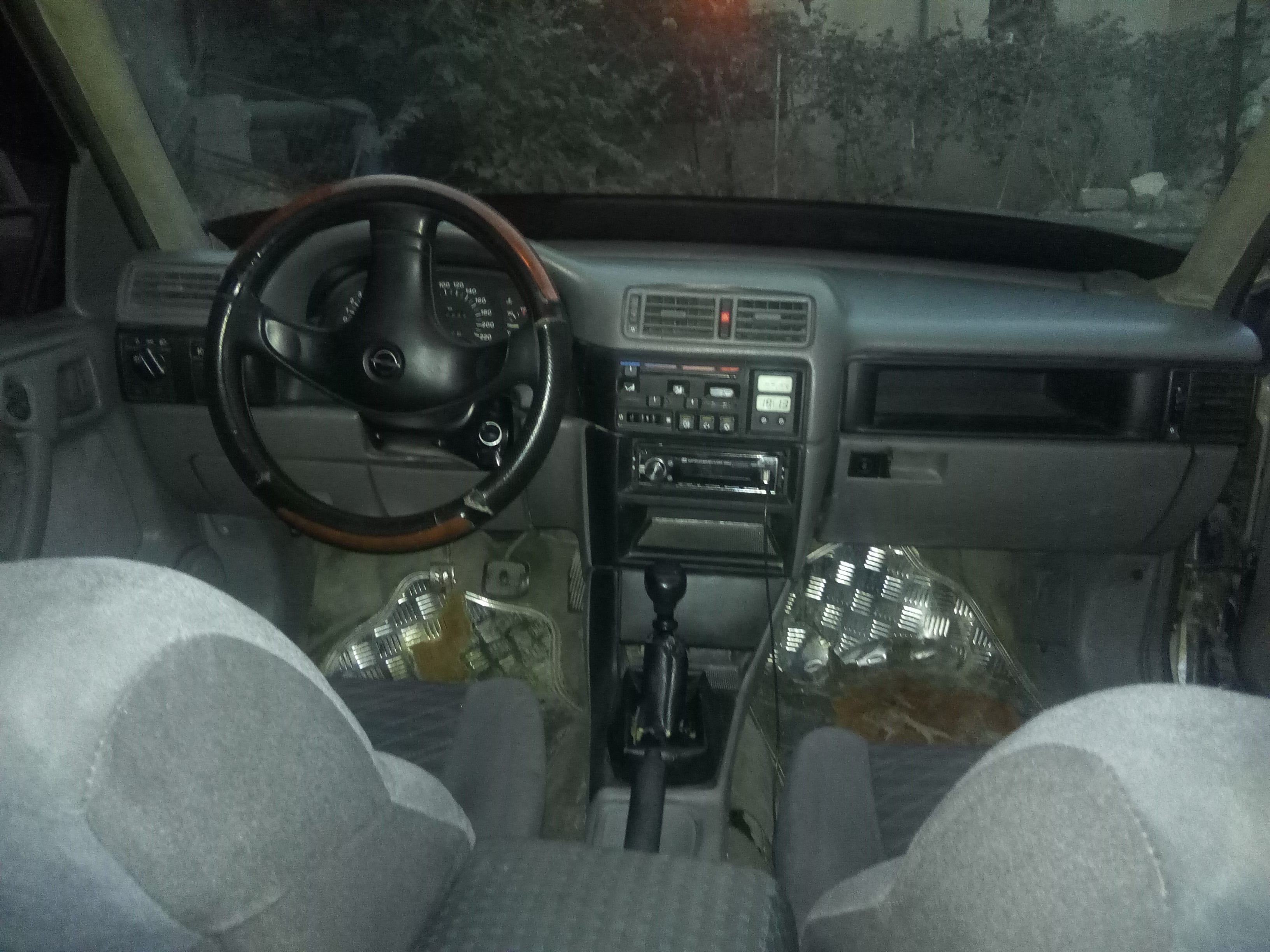 سيارة اوبل فكترا 93
لا تنسَ أنك شاهدت هذا الإعلان في عنكبوت
سياره فل الفل كراسي كهرباء شبابيك...