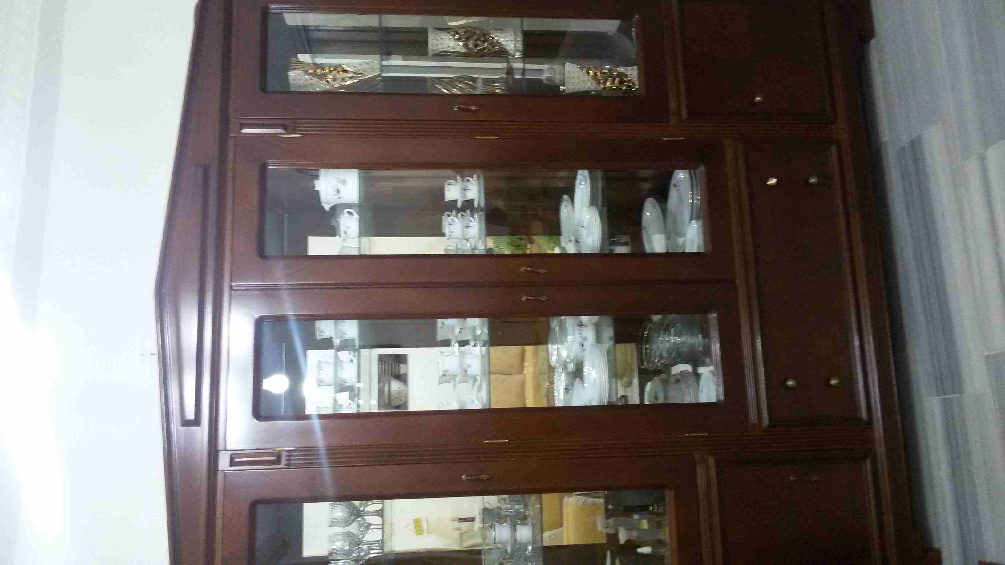 طاولة سفرة مع بوفيه للبيع بحالة وكالة بسعر ممتاز
لا تنسَ أنك شاهدت هذا الإعلان في عنكبوت
طاولة سف...