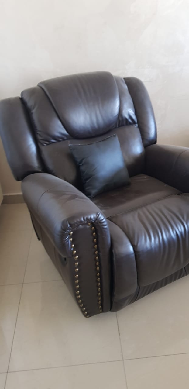 مكتب بحاله ممتازه للبيع
لا تنسَ أنك شاهدت هذا الإعلان في عنكبوت
مكتب بحاله ممتازه للبيع...