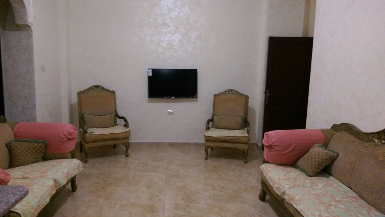 شقه مفروشه غرفتين في الجاردنز مقابل السروات
لا تنسَ أنك شاهدت هذا الإعلان في عنكبوت
مقابل مطع...