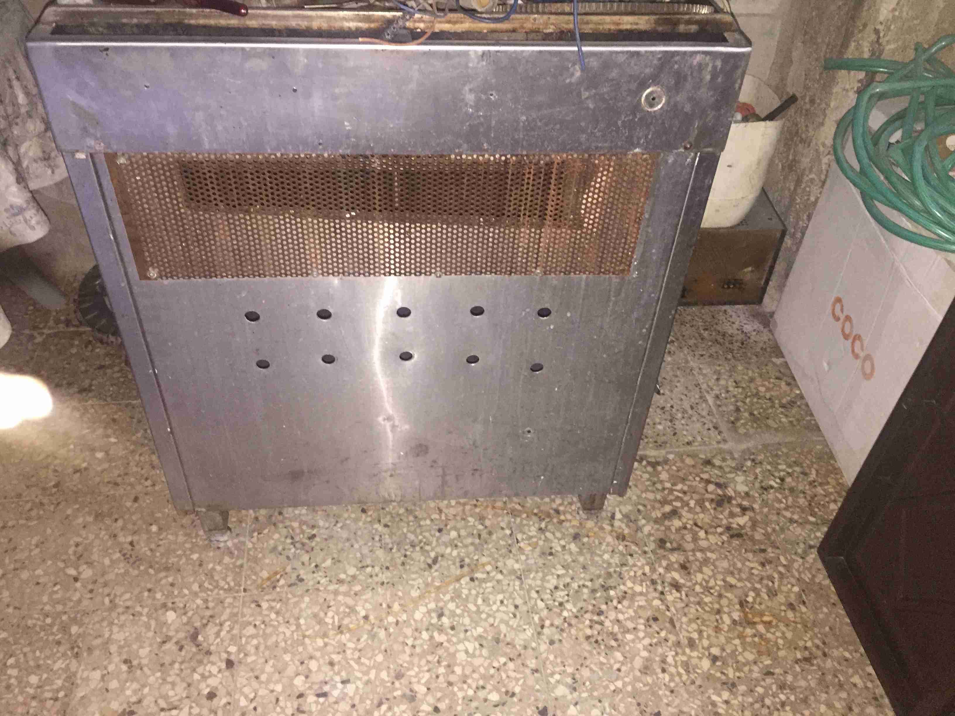 عدة مطعم شاورما للبيع بحالة منتازة
لا تنسَ أنك شاهدت هذا الإعلان في عنكبوت
عدة مطعم شاورما لل...