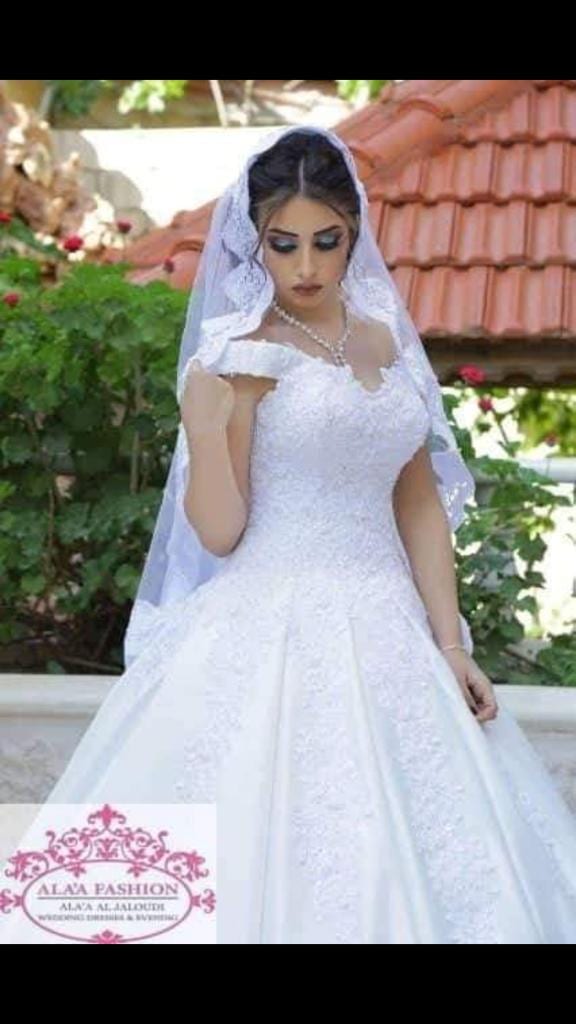 اختاري فستان احلامك ابتدائا من 70دينار
لا تنسَ أنك شاهدت هذا الإعلان في عنكبوت
عرض خاص لعرايس...