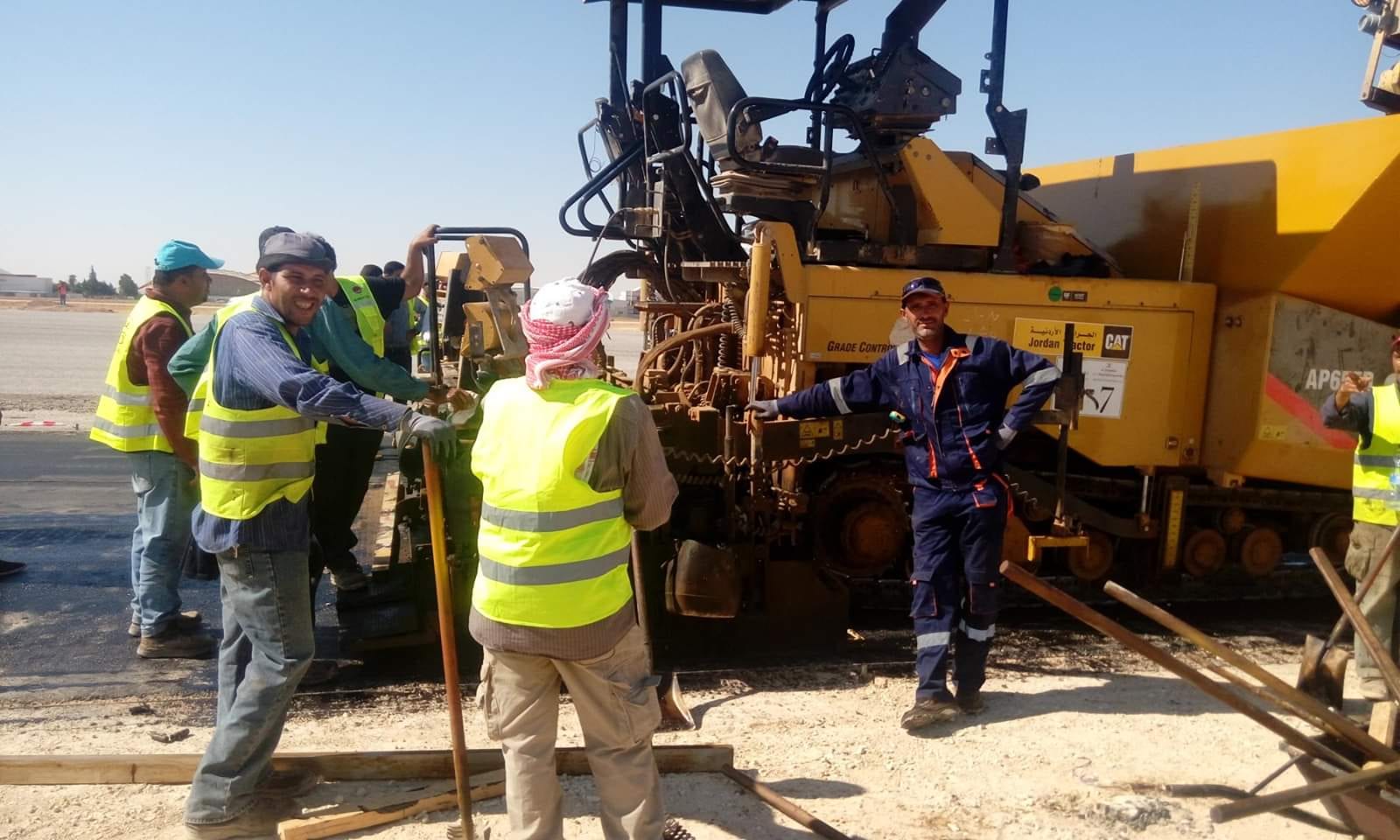 تزفيت وتعبيد الطرق والساحات وعزل الاسطح بإشراف هندسي
لا تنسَ أنك شاهدت هذا الإعلان في عنكبوت...