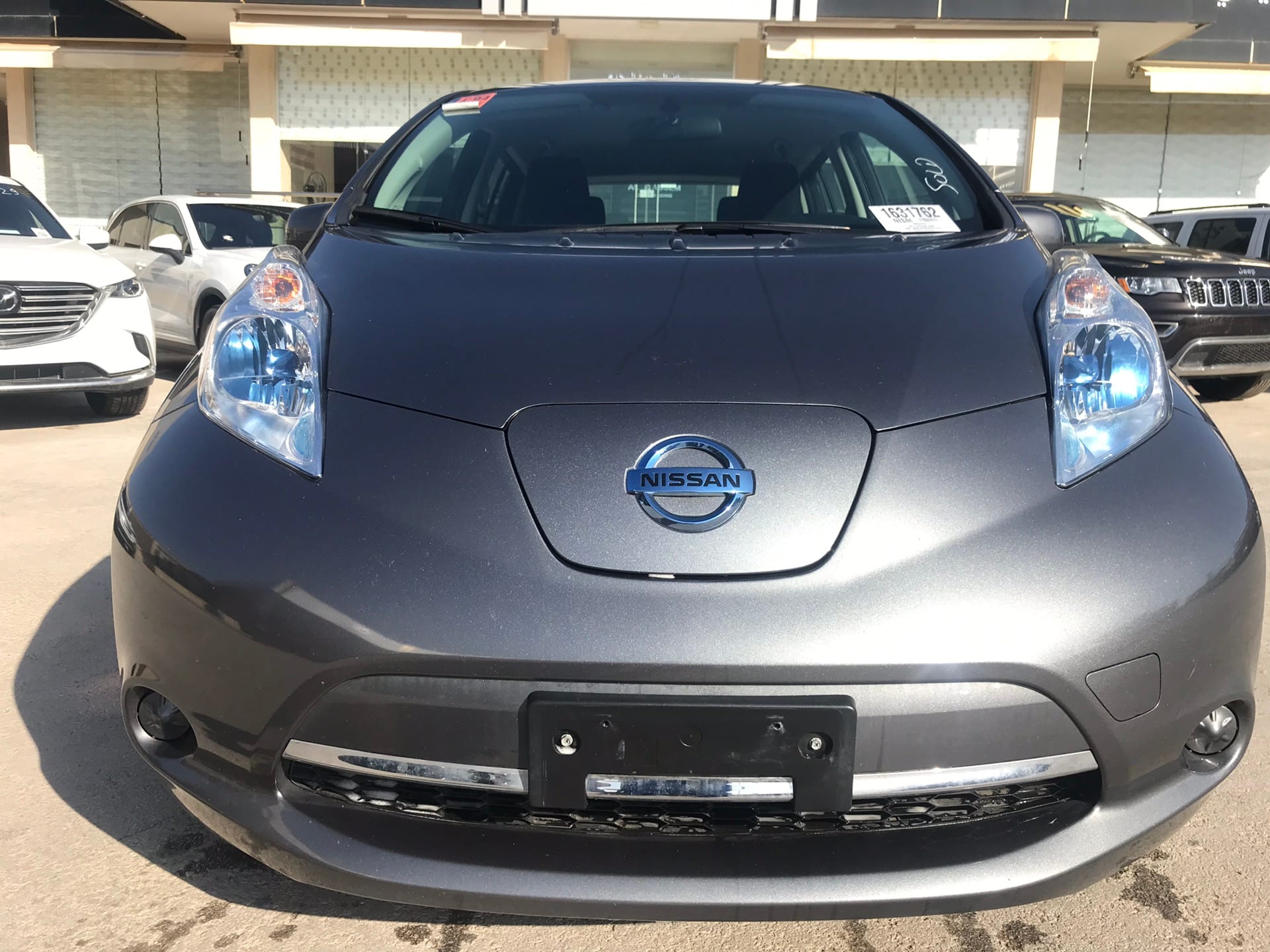 نيسان ليف S 2014 فحص كامل مدخلين
لا تنسَ أنك شاهدت هذا الإعلان في عنكبوت
Nissan Leaf 2014 لون...