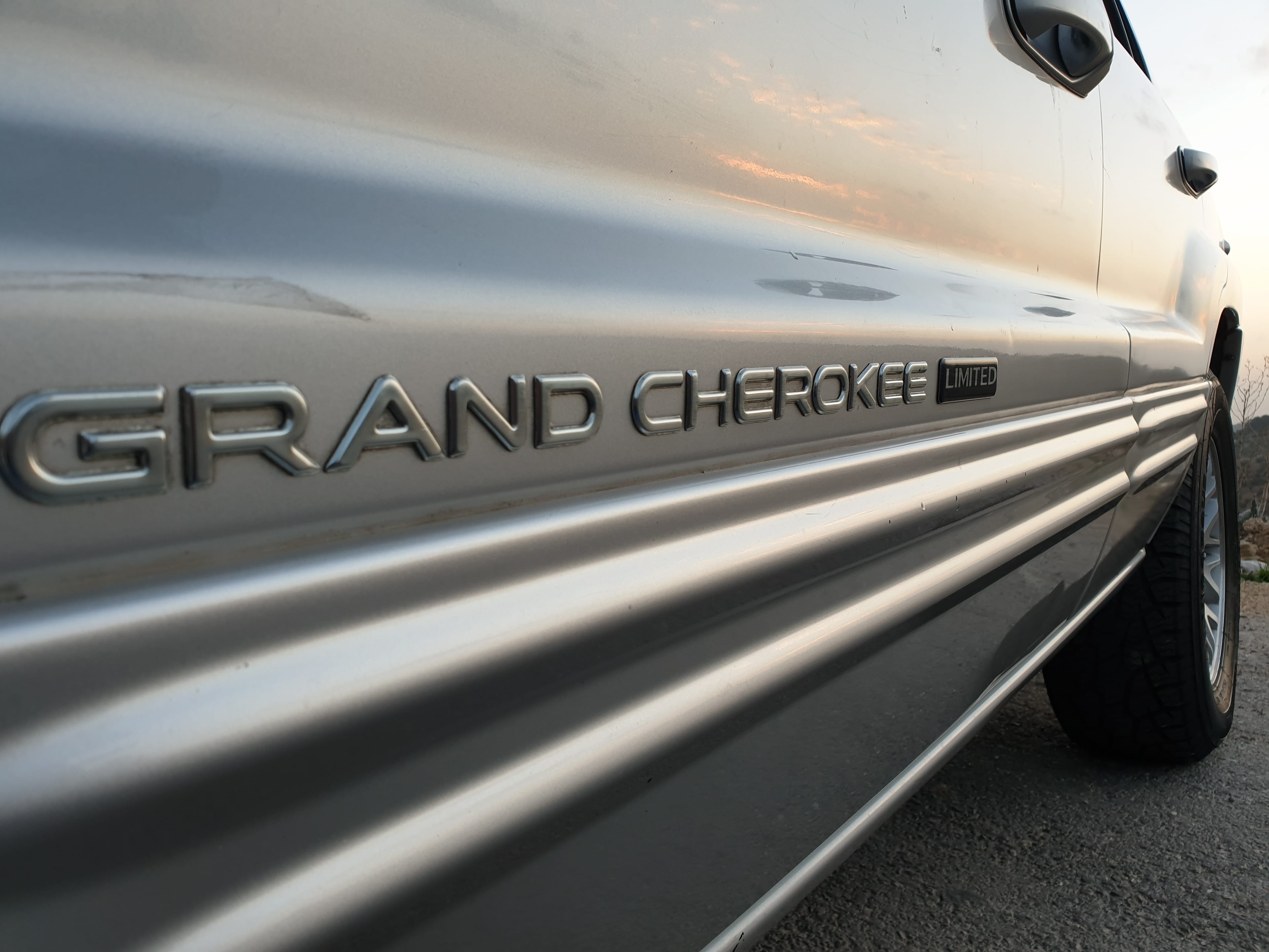JEEP GRAND CHEROKEE 2004
لا تنسَ أنك شاهدت هذا الإعلان في عنكبوت
Jeep grand cherokee 2004
ove...