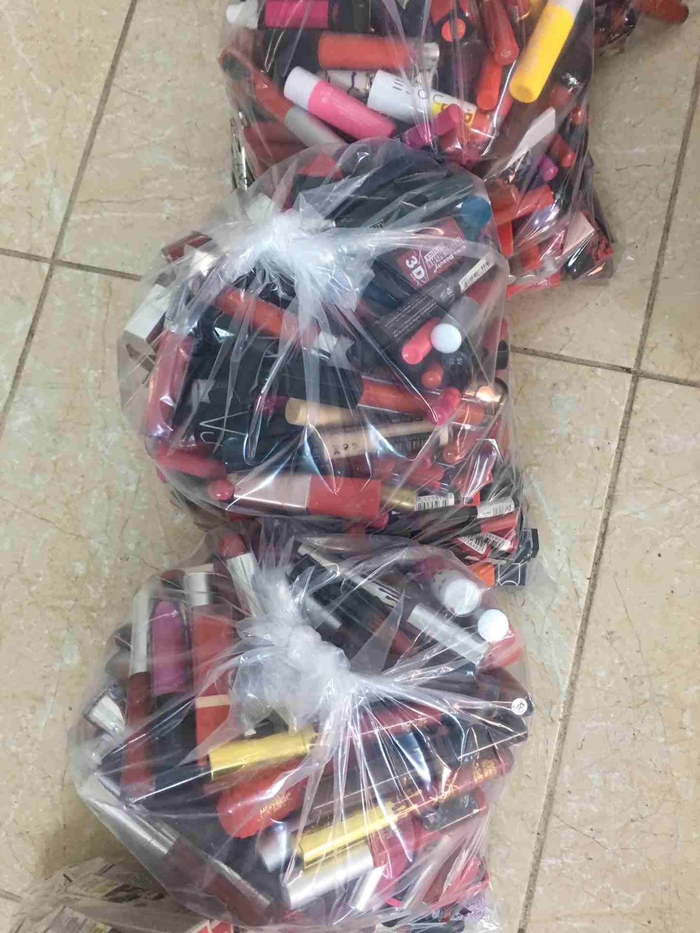شررررررررروه 4200 قطعه بسعر محرررررروق
لا تنسَ أنك شاهدت هذا الإعلان في عنكبوت
شروه بسسسسسسسعر مح...