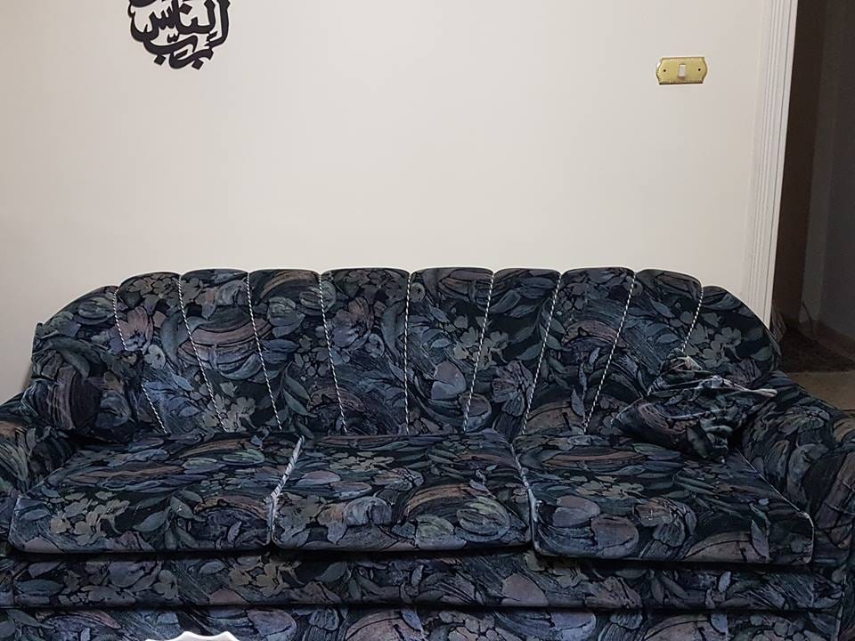 طقم كنب للبيع بحاله جيده جدا
لا تنسَ أنك شاهدت هذا الإعلان في عنكبوت
طقم كنب للبيع بحاله جيده...