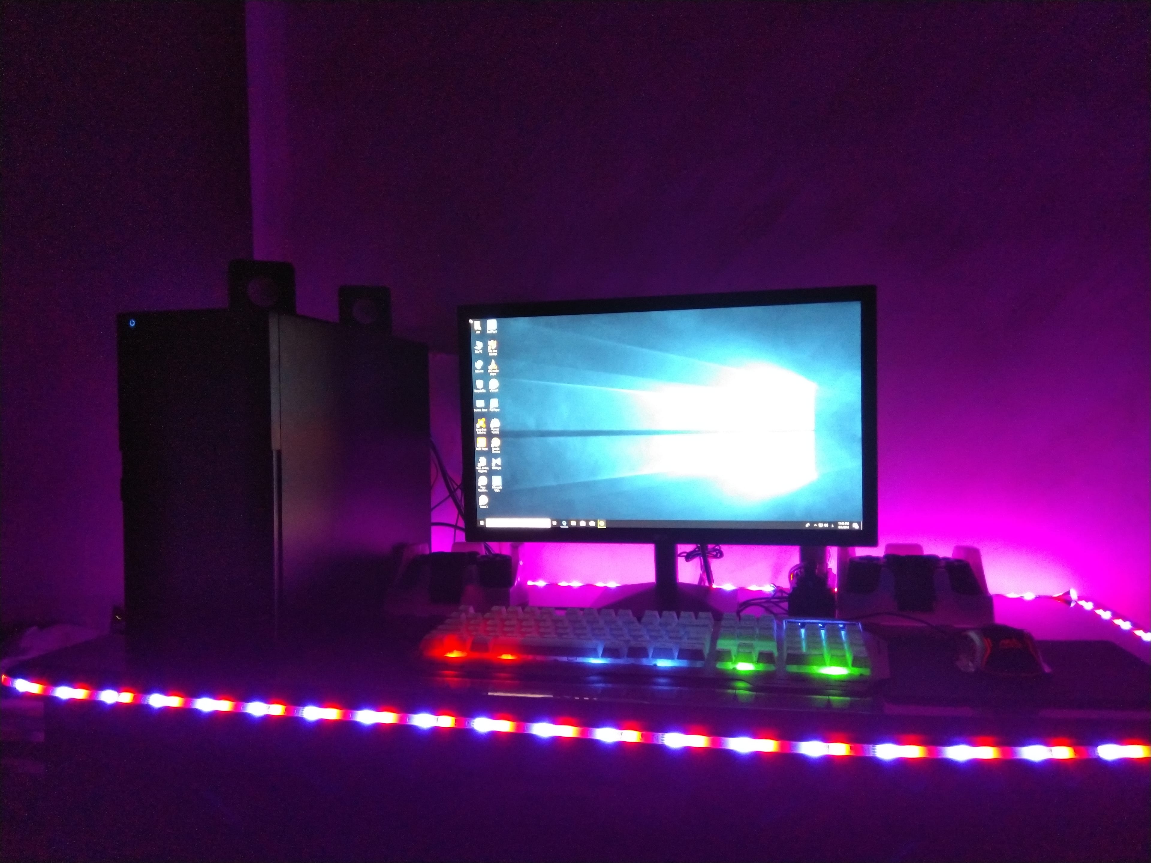 كمبيوتر Gamers PC Core i7 عالمي عالي المواصفات للألعاب والبرامج الكبيرة
لا تنسَ أنك شاهدت هذا الإعلان في عنكبوت...