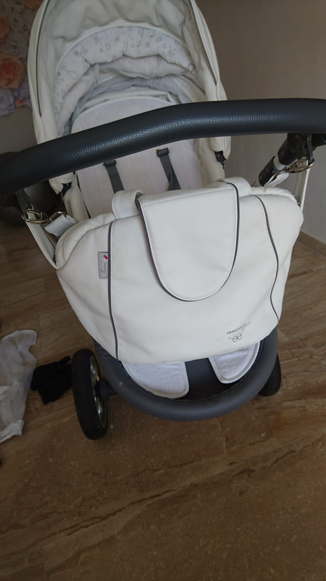 junama Stroller 2015 made in Poland excellent condition
لا تنسَ أنك شاهدت هذا الإعلان في عنكبوت...