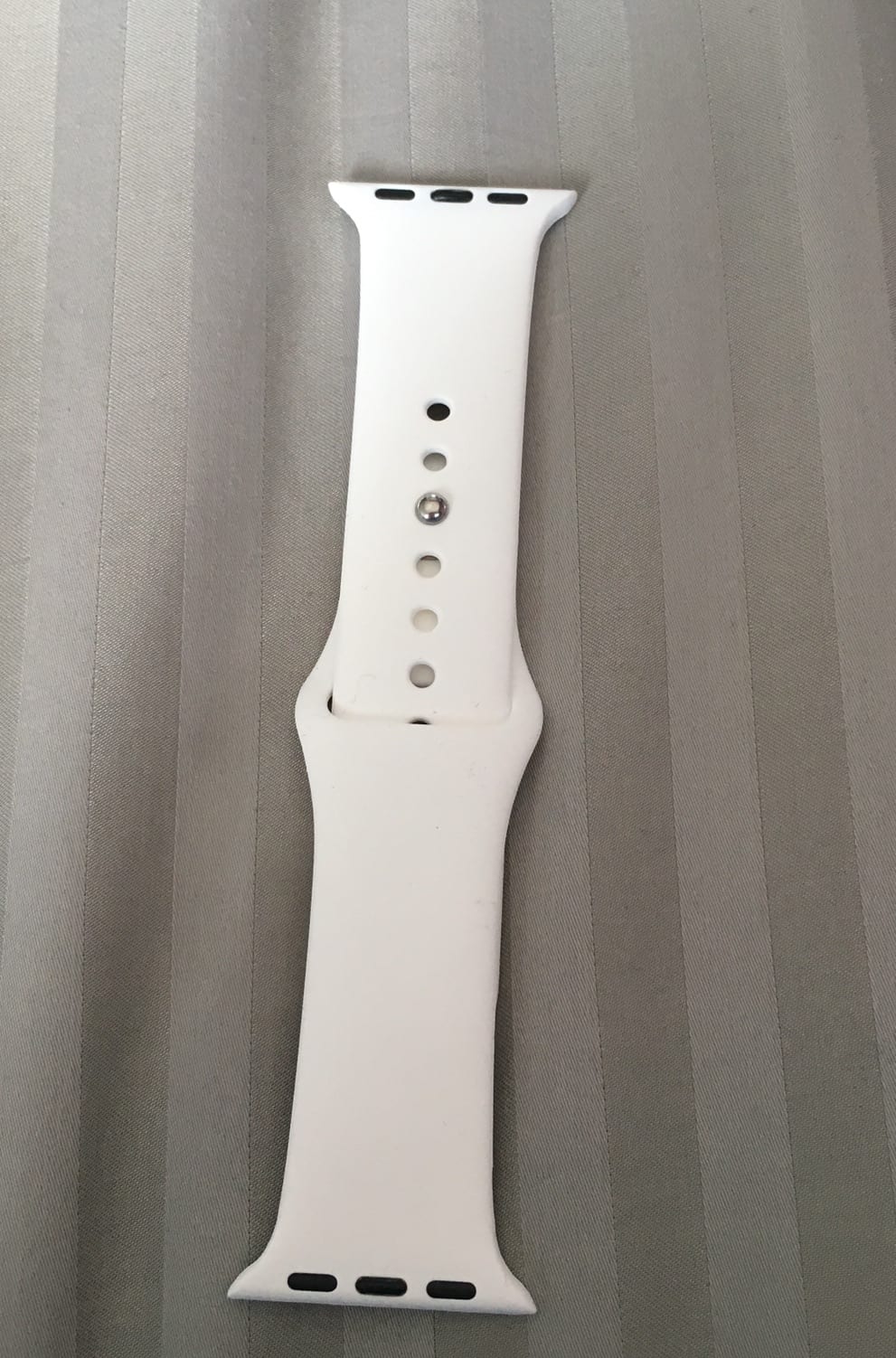 Apple watch bands
لا تنسَ أنك شاهدت هذا الإعلان في عنكبوت
Size 38mm
كستك ساعة ابل...