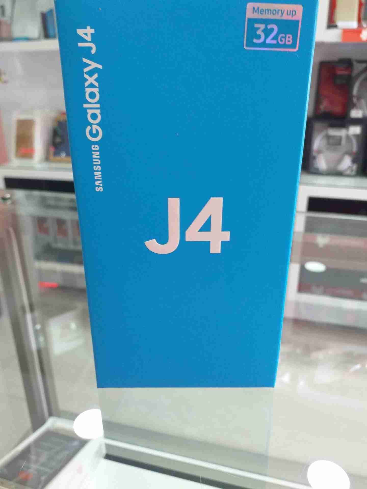 J4 32 جيجا
لا تنسَ أنك شاهدت هذا الإعلان في عنكبوت
جهاز مسكر كرتونه
فلاش امامي
32 جيجا
3جي...
