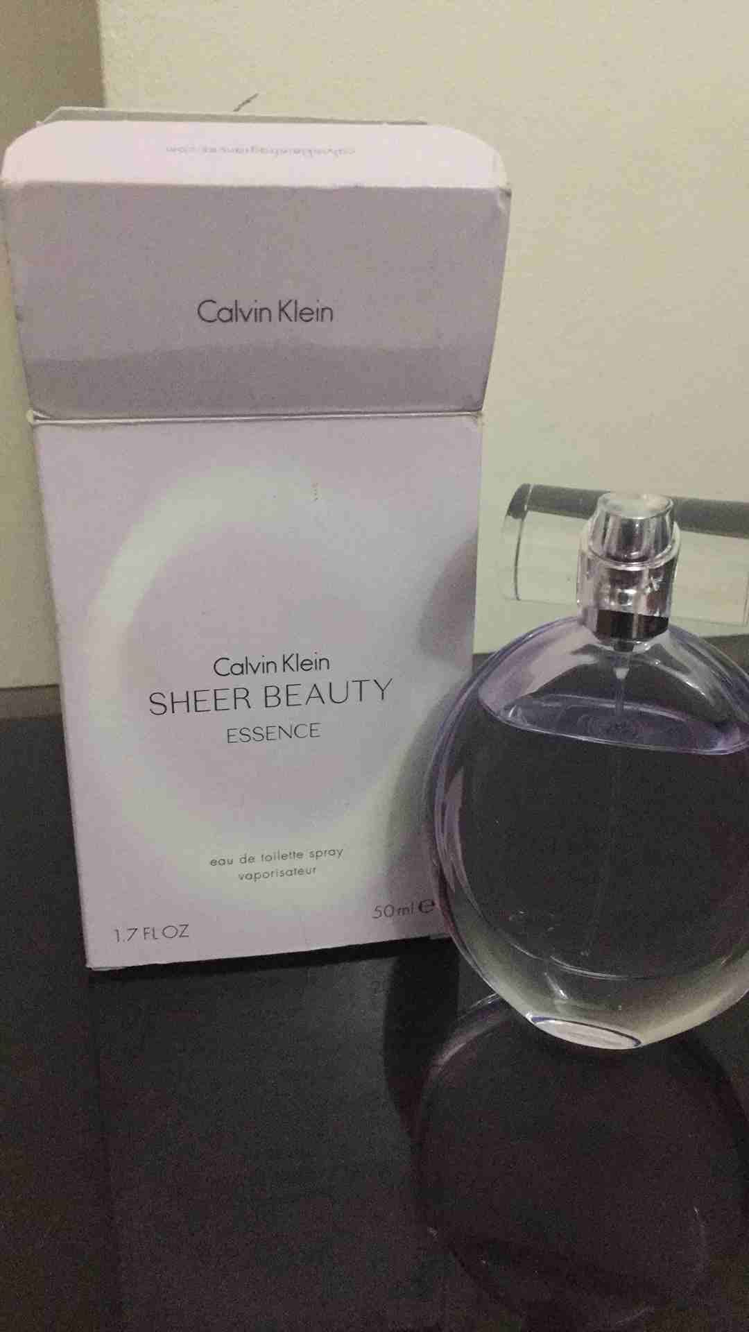 عطر من امريكا
لا تنسَ أنك شاهدت هذا الإعلان في عنكبوت
Calvin Klein عطر من امريكا...
