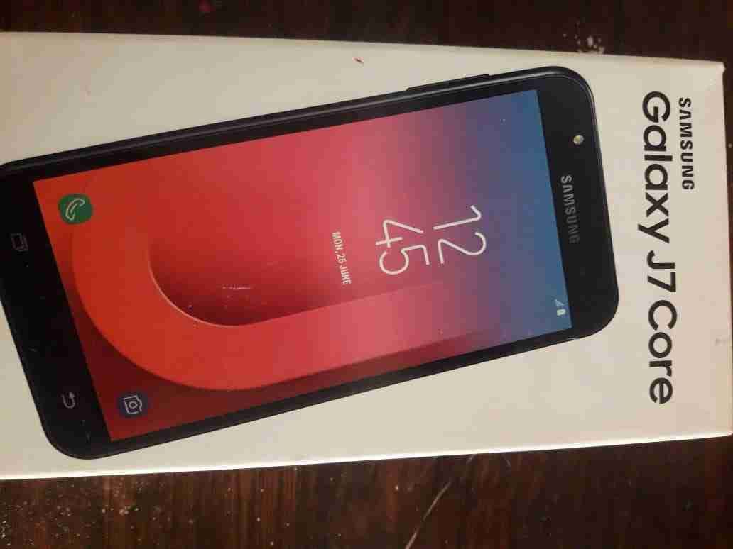 تلفون j7 core
لا تنسَ أنك شاهدت هذا الإعلان في عنكبوت
الجهاز معو كرتونه ولسا كفالتو معو...