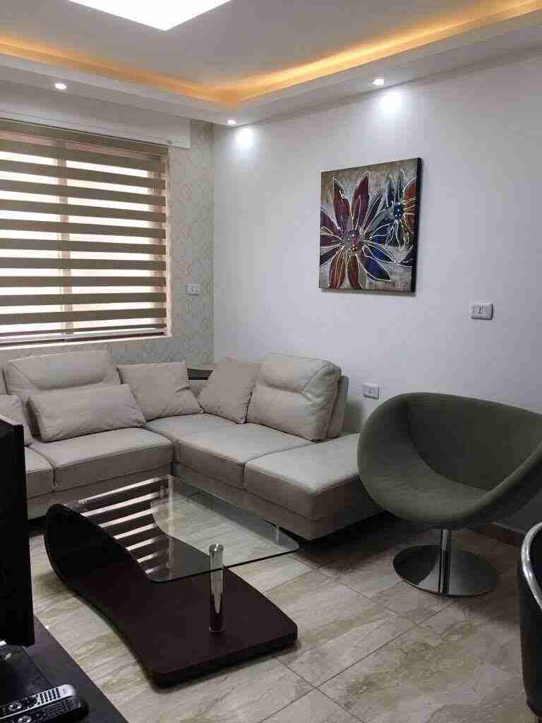شقة صغيرة مفروشة للايجار في دير غبار small furnished flat in Dier Ghbar for Rent
لا تنسَ أنك شاهدت هذا الإعلان في عنكبوت...