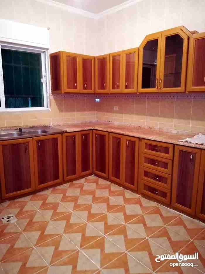 شقه للبيع / ماركا الجنوبيه
لا تنسَ أنك شاهدت هذا الإعلان في عنكبوت
4غرف و صالون و موزع و حمام عد...