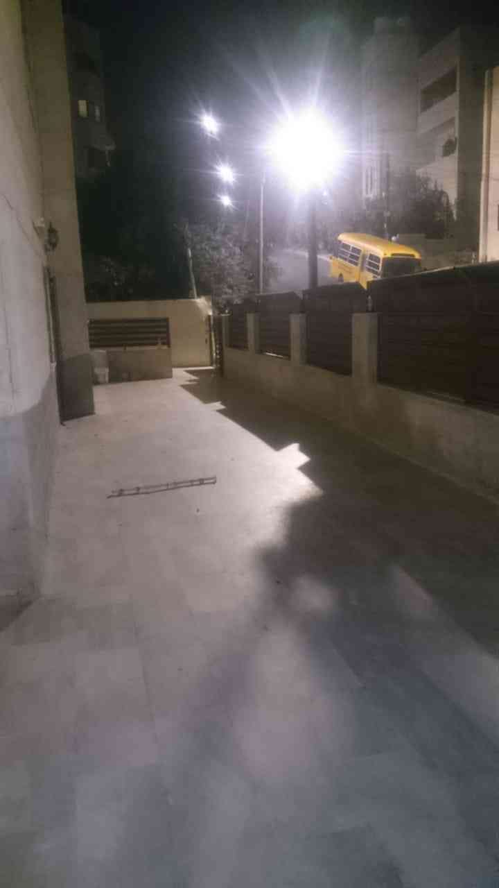 شقه ارضيه فارغه في خلدا ثلاث غرف 350د
لا تنسَ أنك شاهدت هذا الإعلان في عنكبوت
ارضيه مع حديقه...