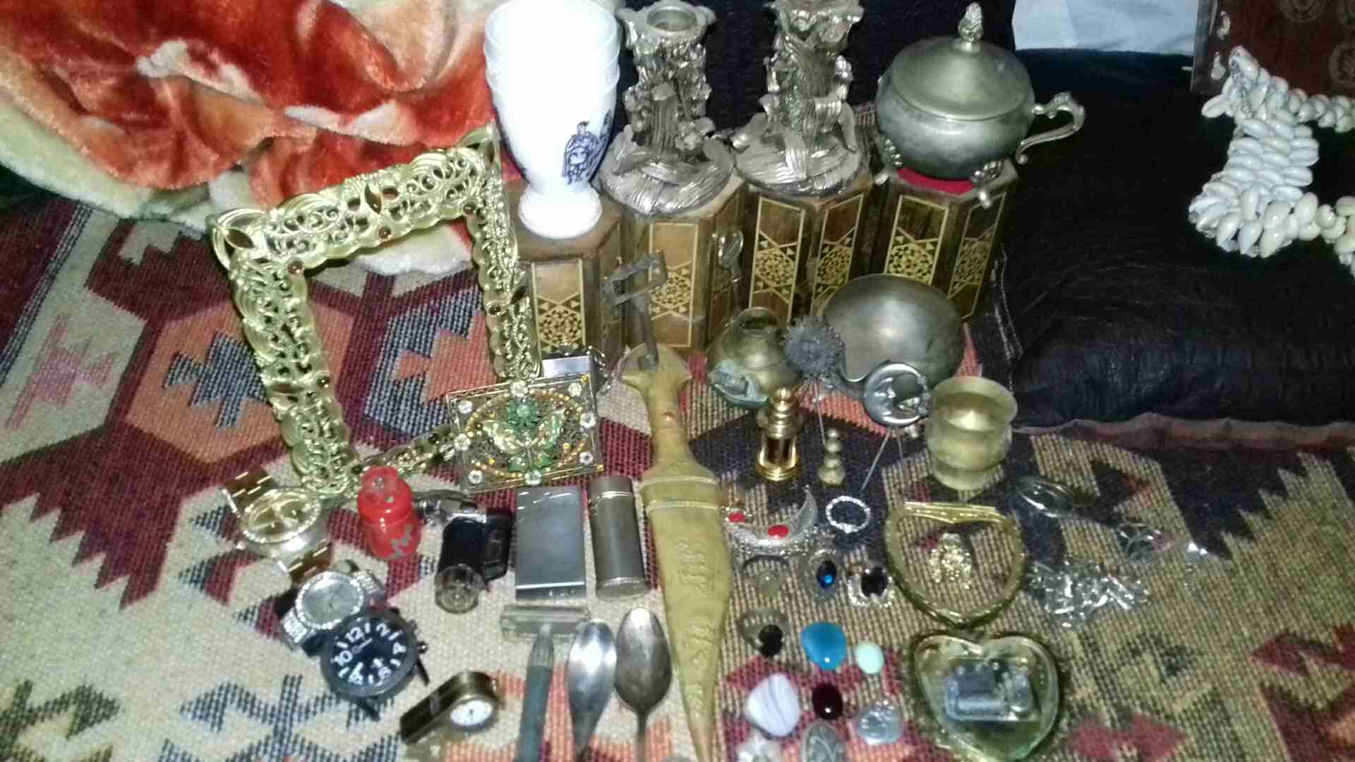 عدسة كاميرا تصوير وانتيكا
لا تنسَ أنك شاهدت هذا الإعلان في عنكبوت
عدسة المانيه الصنع وخرداوات متن...