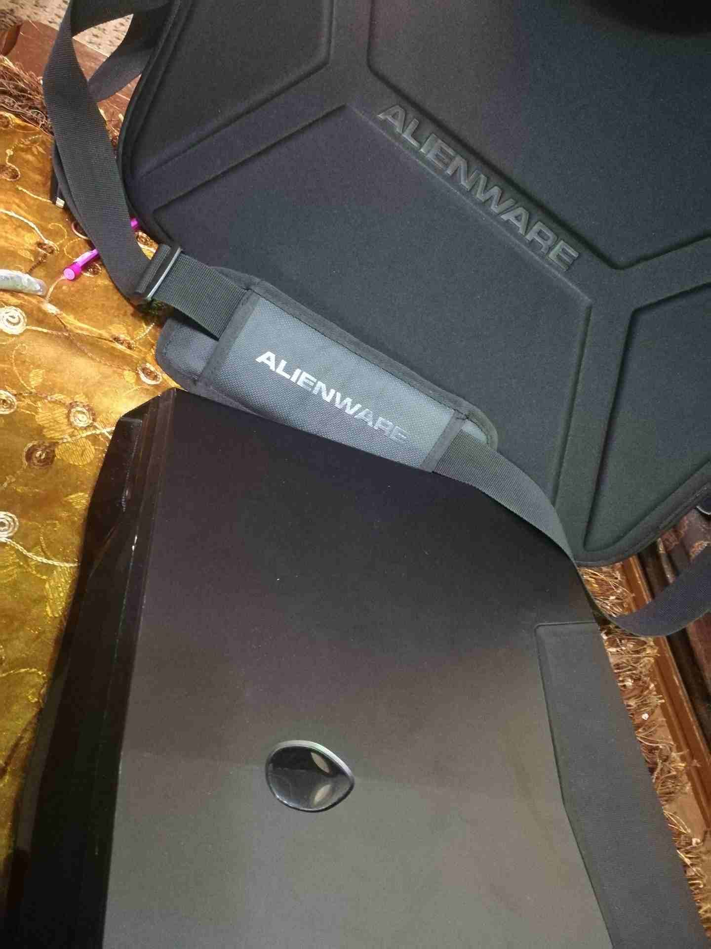 لابتوب Alienware مستعمل للبيع
لا تنسَ أنك شاهدت هذا الإعلان في عنكبوت
2 ssd 240gb
hdd 1 tb
32 ra...
