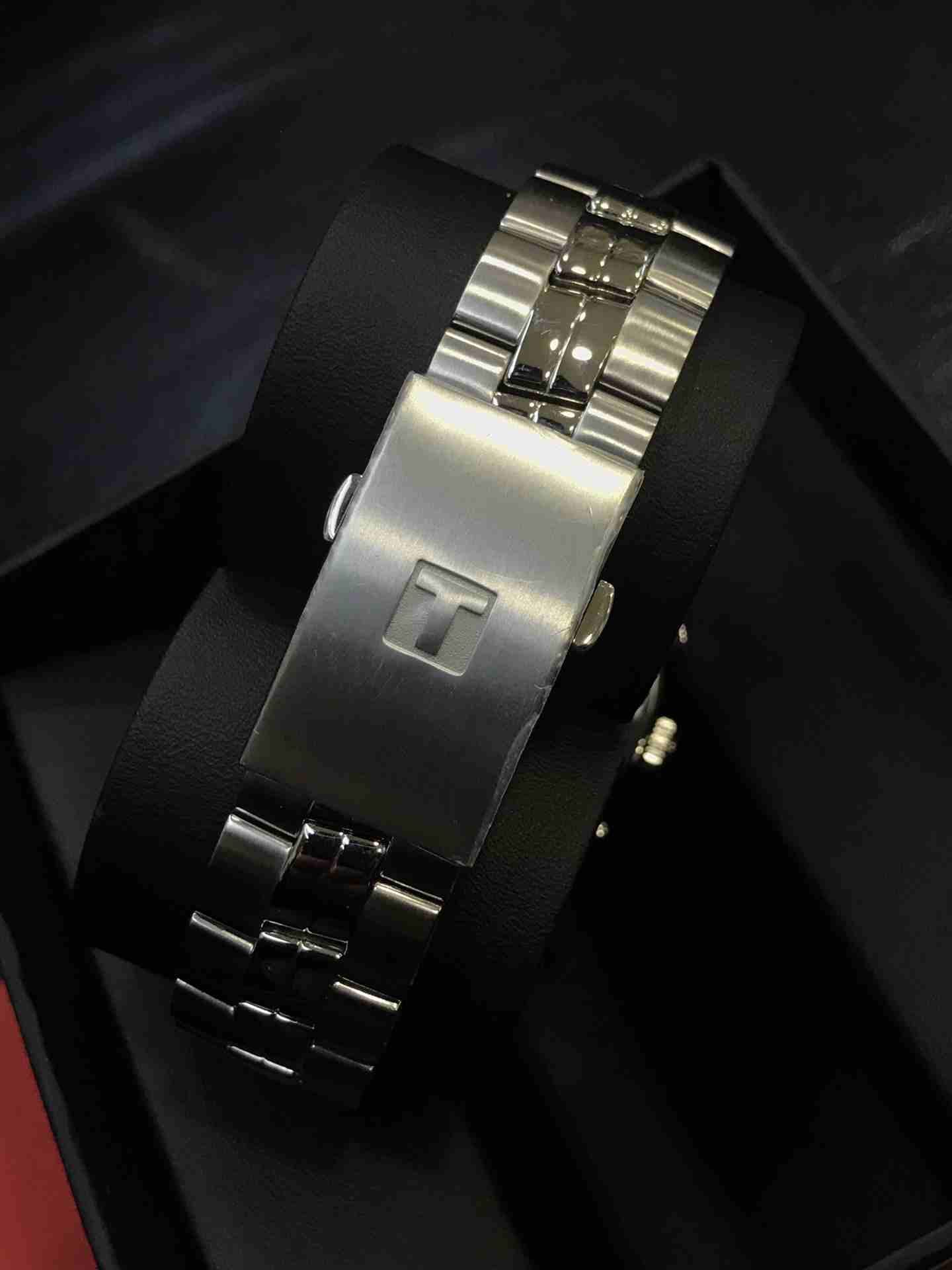 TISSOT PR 100 CHRONOGRAPH
لا تنسَ أنك شاهدت هذا الإعلان في عنكبوت
Reference T101.417.11.051.00
Or...