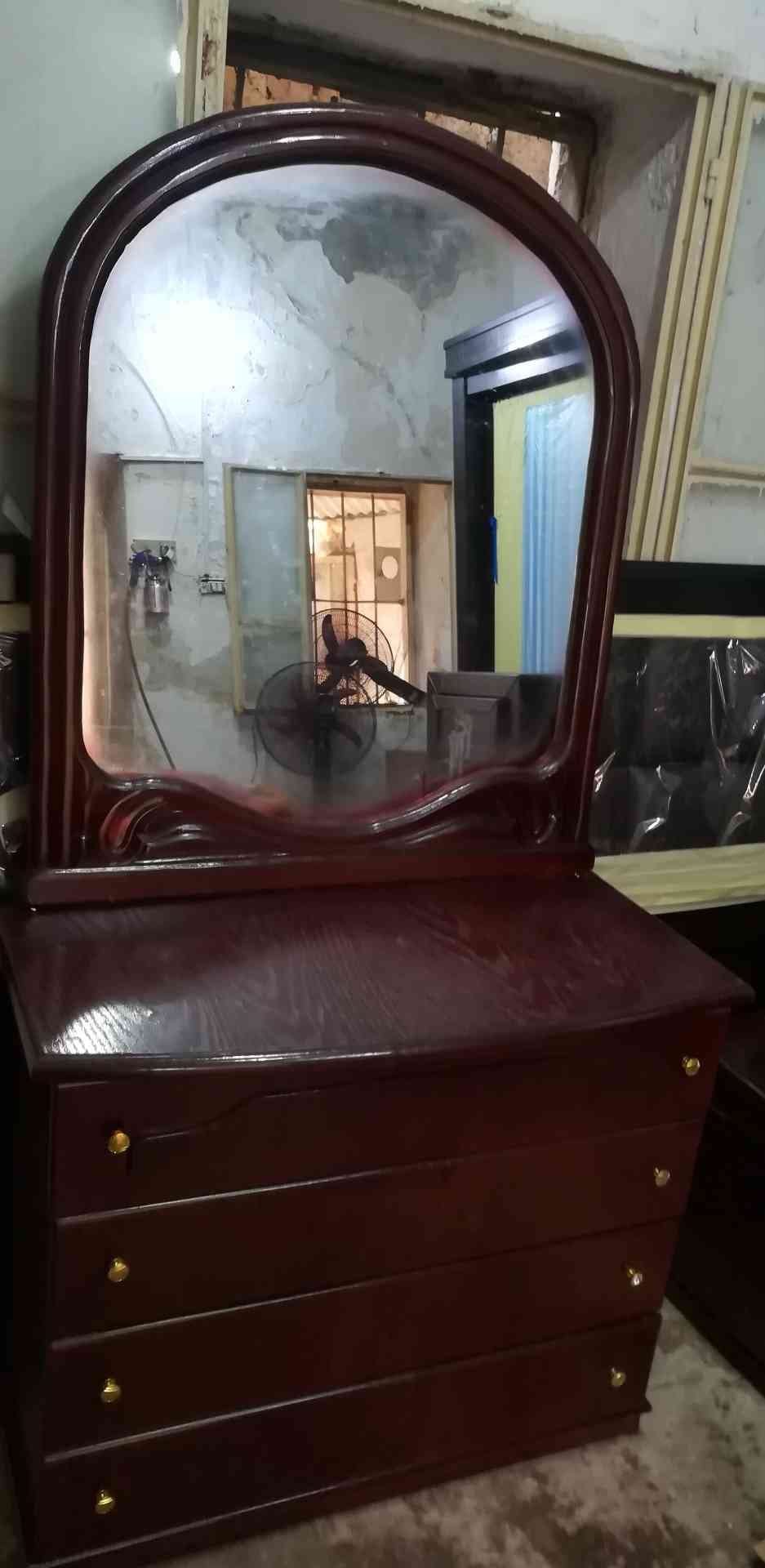 غرفة نوم لاتيه 24 قشره بلوط بحاله الوكالة تفصيل بسعر مغري 270دينار
لا تنسَ أنك شاهدت هذا الإعلان في عنكبوت...