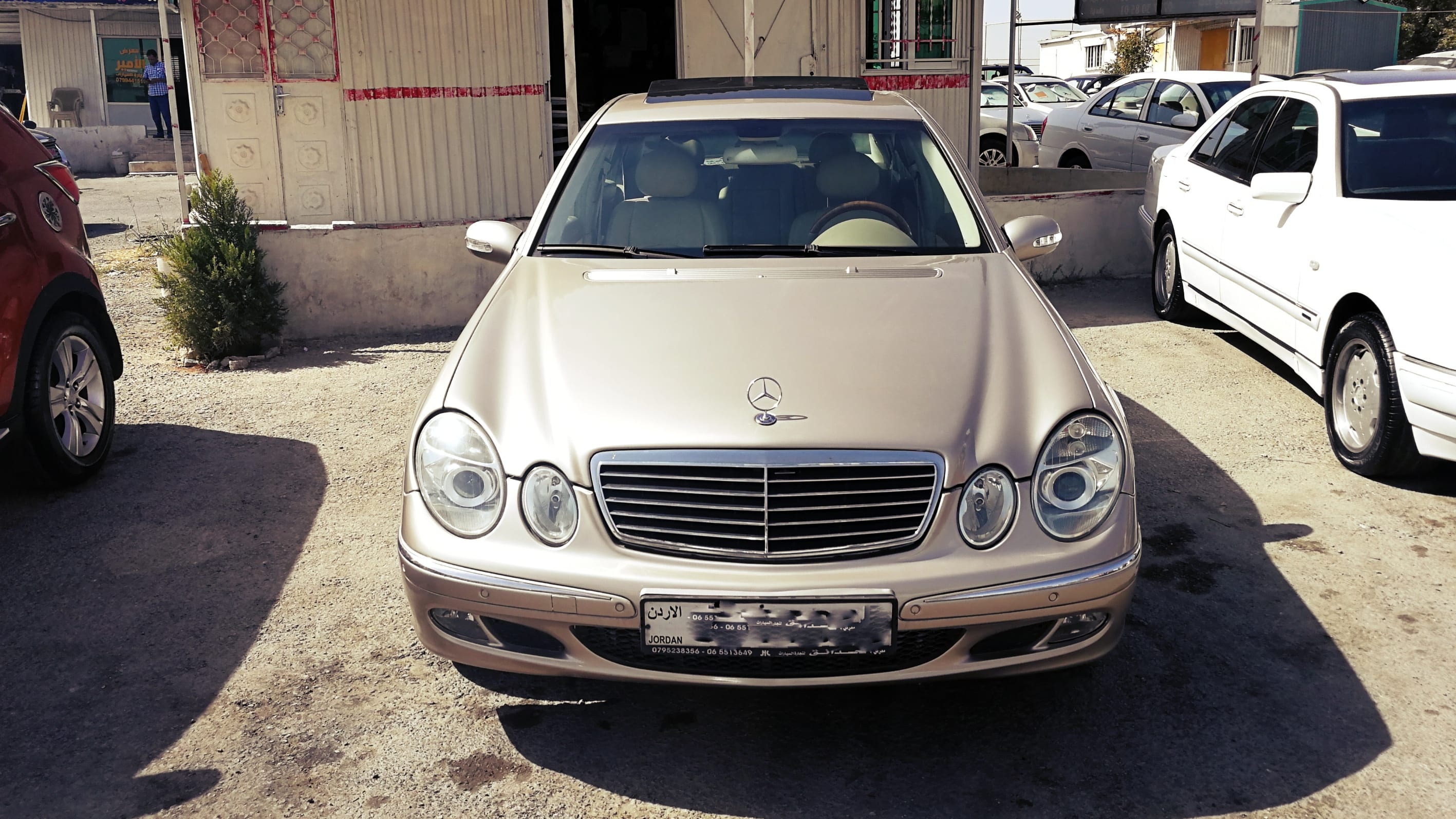 مرسيدس E200 2003 فل مع فتحة
لا تنسَ أنك شاهدت هذا الإعلان في عنكبوت
**البيع بداعي التجارة
**غ...