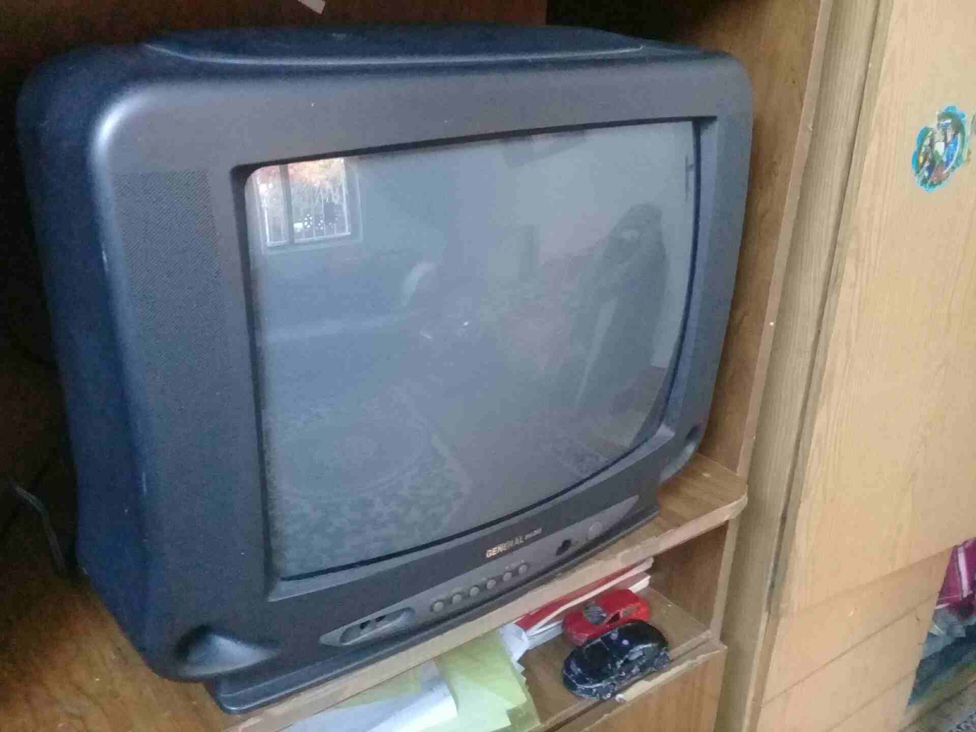 تلفزيون جنرال ديلوكس 21 بوصه بحاله ممتازه سعر 10 دنانير من الاخر
لا تنسَ أنك شاهدت هذا الإعلان في عنكبوت...