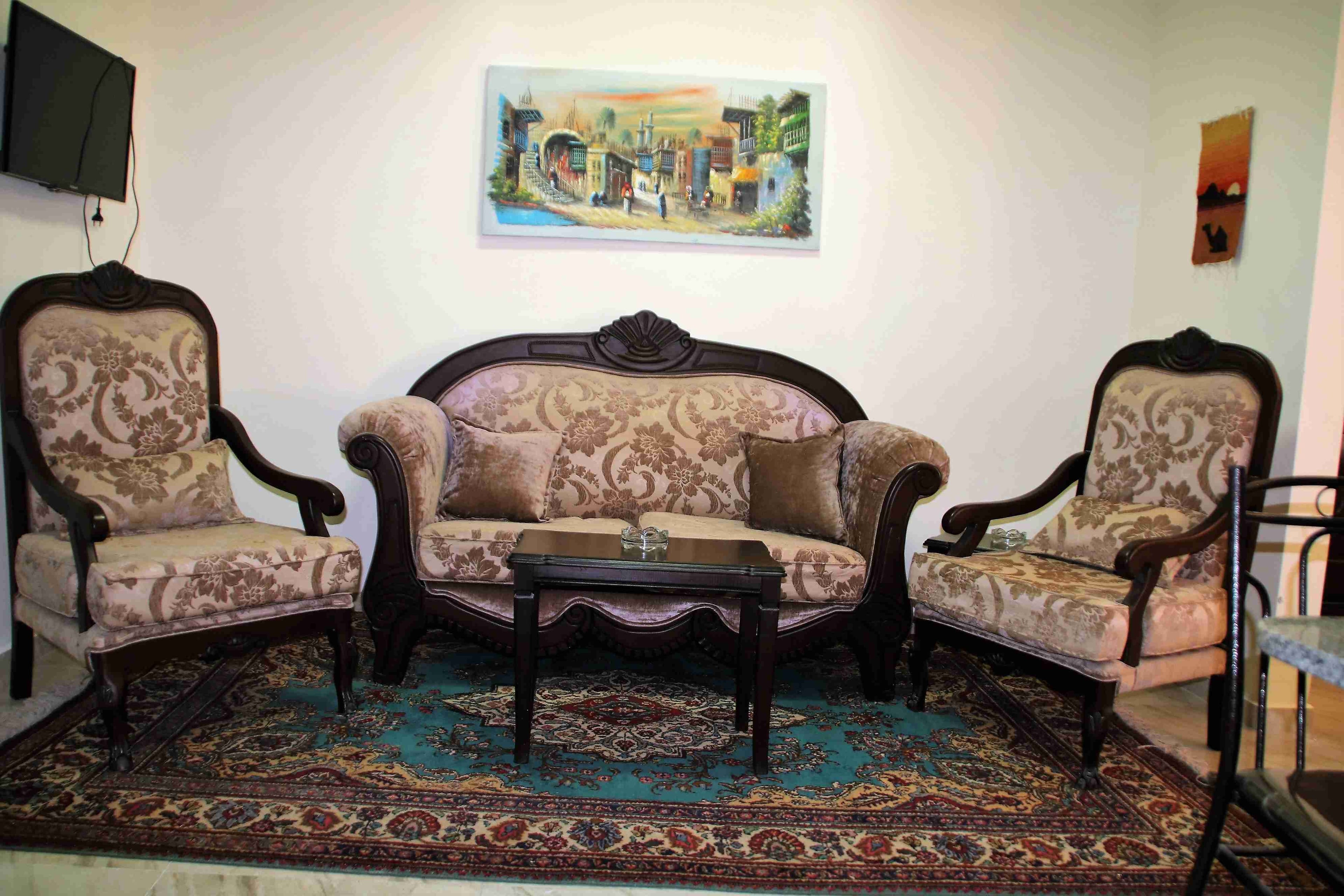 شقة مفروشة فرش فاخر - 3 نوم - خلدة stylish 3 bedrooms apartment in Khalda
لا تنسَ أنك شاهدت هذا الإعلان في عنكبوت...