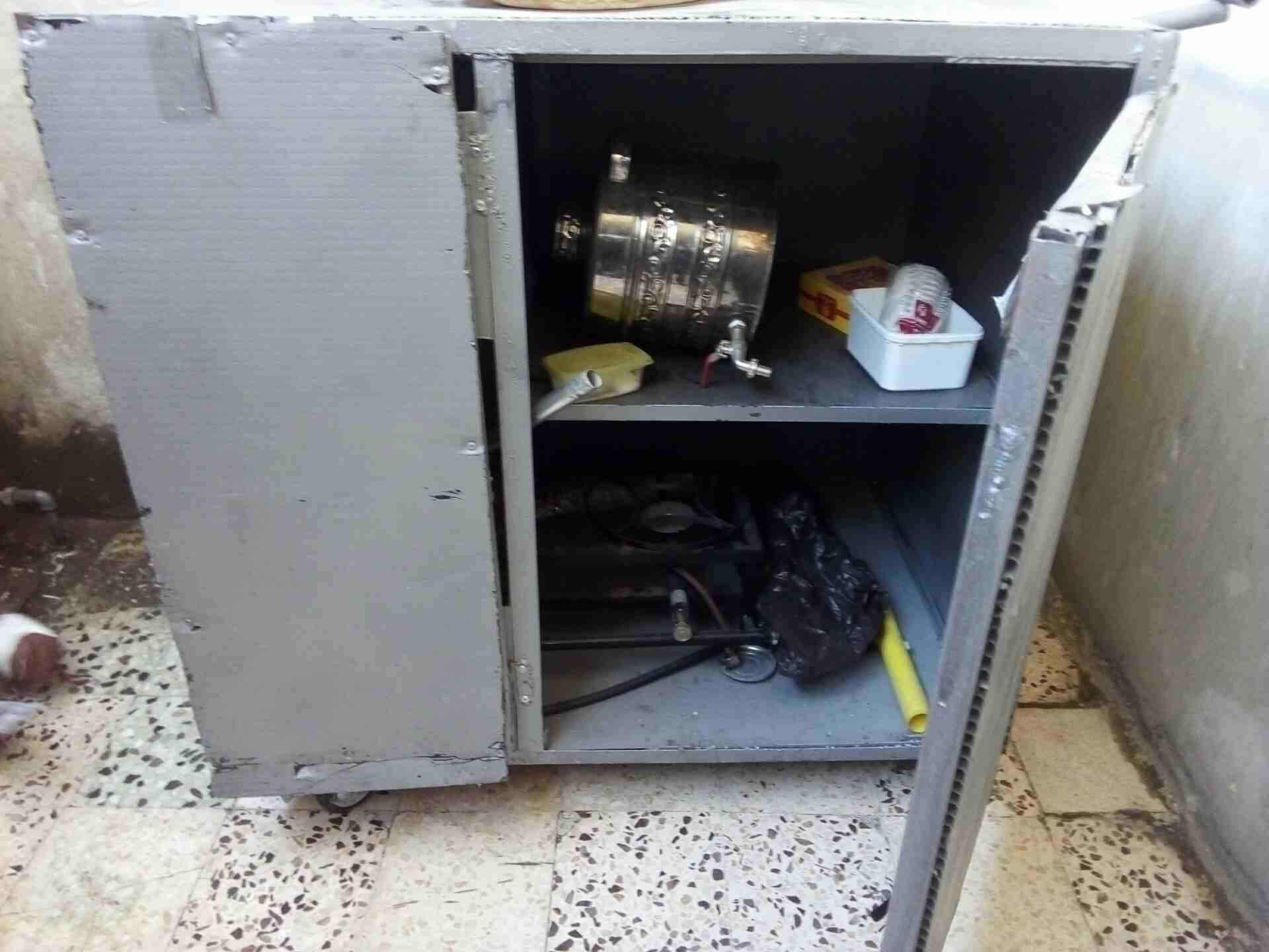عربة كبيرة الحجم للبيع مستعمله شهر
لا تنسَ أنك شاهدت هذا الإعلان في عنكبوت
عربة قهوه...