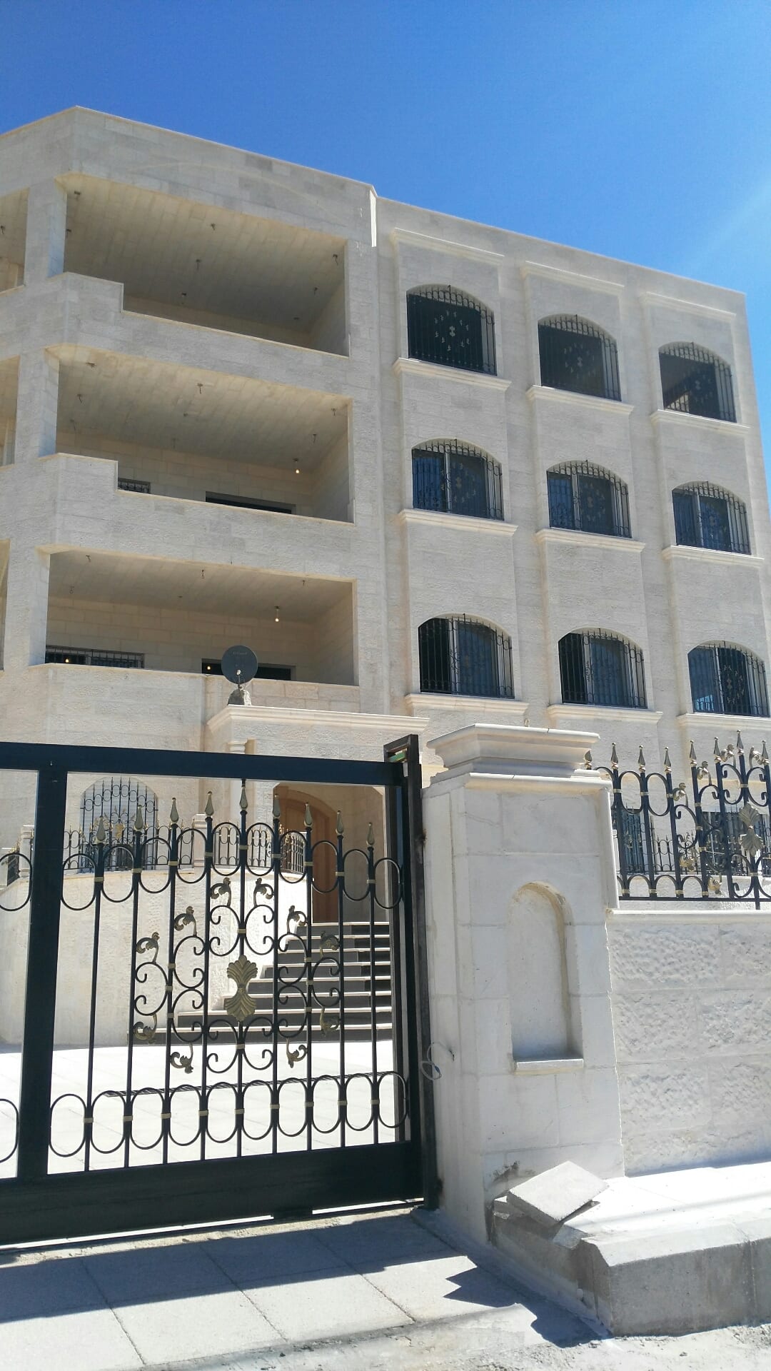 نقوم بتنفيذ اعمال التعهدات والبناء مصانعة او عظم
لا تنسَ أنك شاهدت هذا الإعلان في عنكبوت
نقوم...