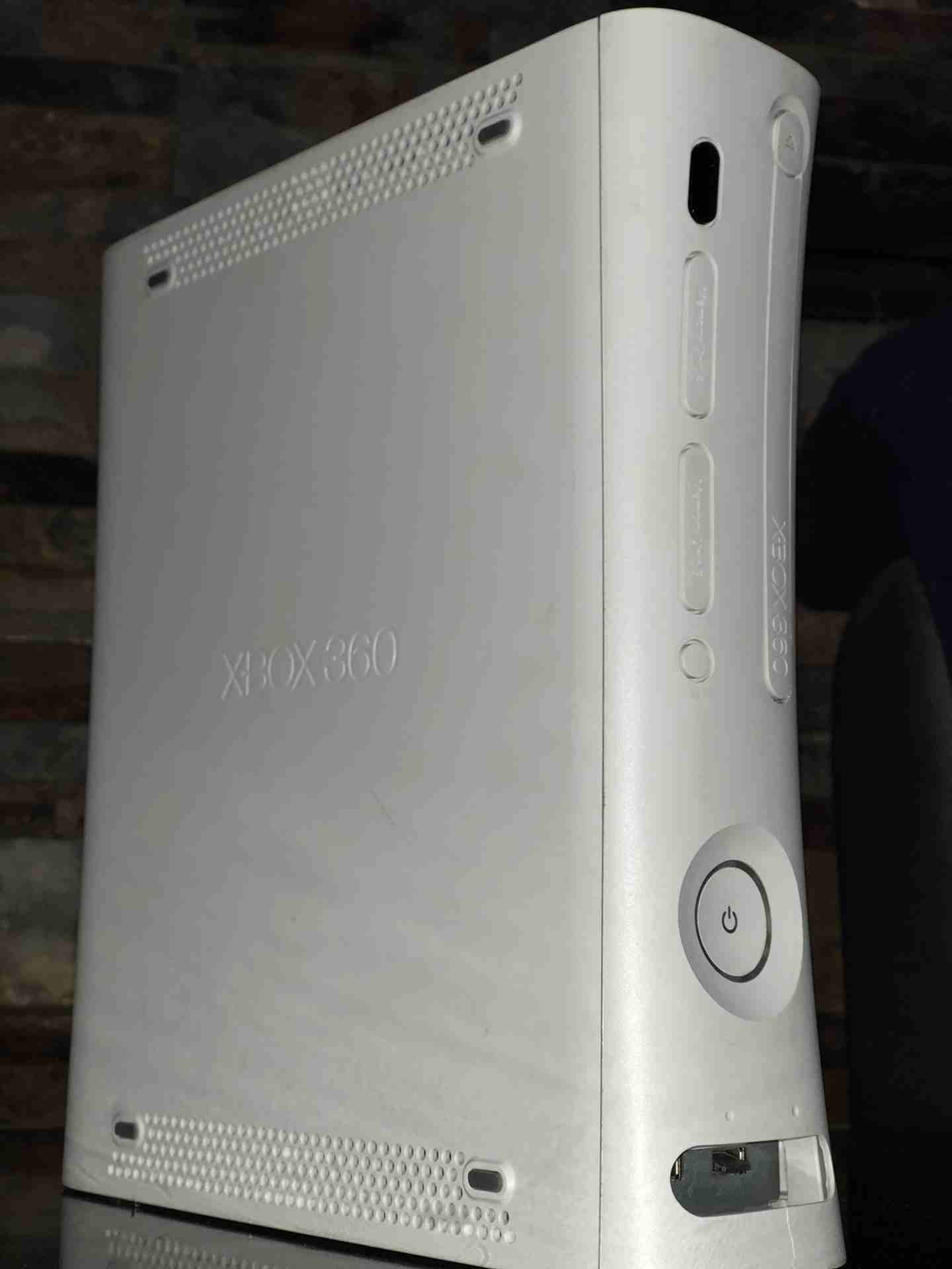 اكس بوكس360xbox جيجا256 gb بحاله ممتازة مع 4 أيدي و معدله اجدد تعديل و 255 سديcd
لا تنسَ أنك شاهدت هذا الإعلان في عنكبوت...