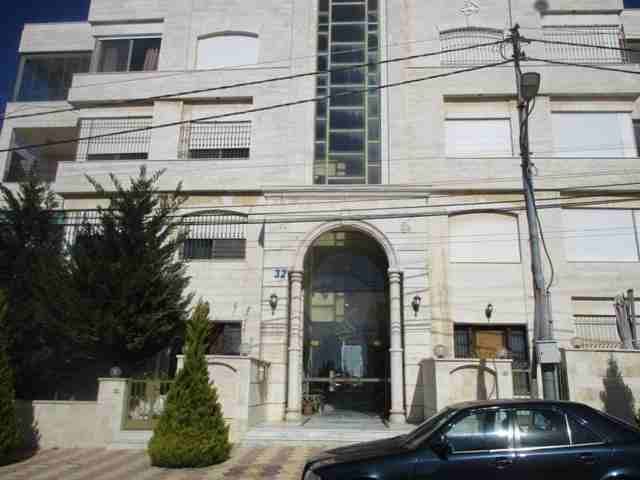 luxury 250m2 aprt ,4 rent, grdn, husein business prk area
لا تنسَ أنك شاهدت هذا الإعلان في عنكبوت...